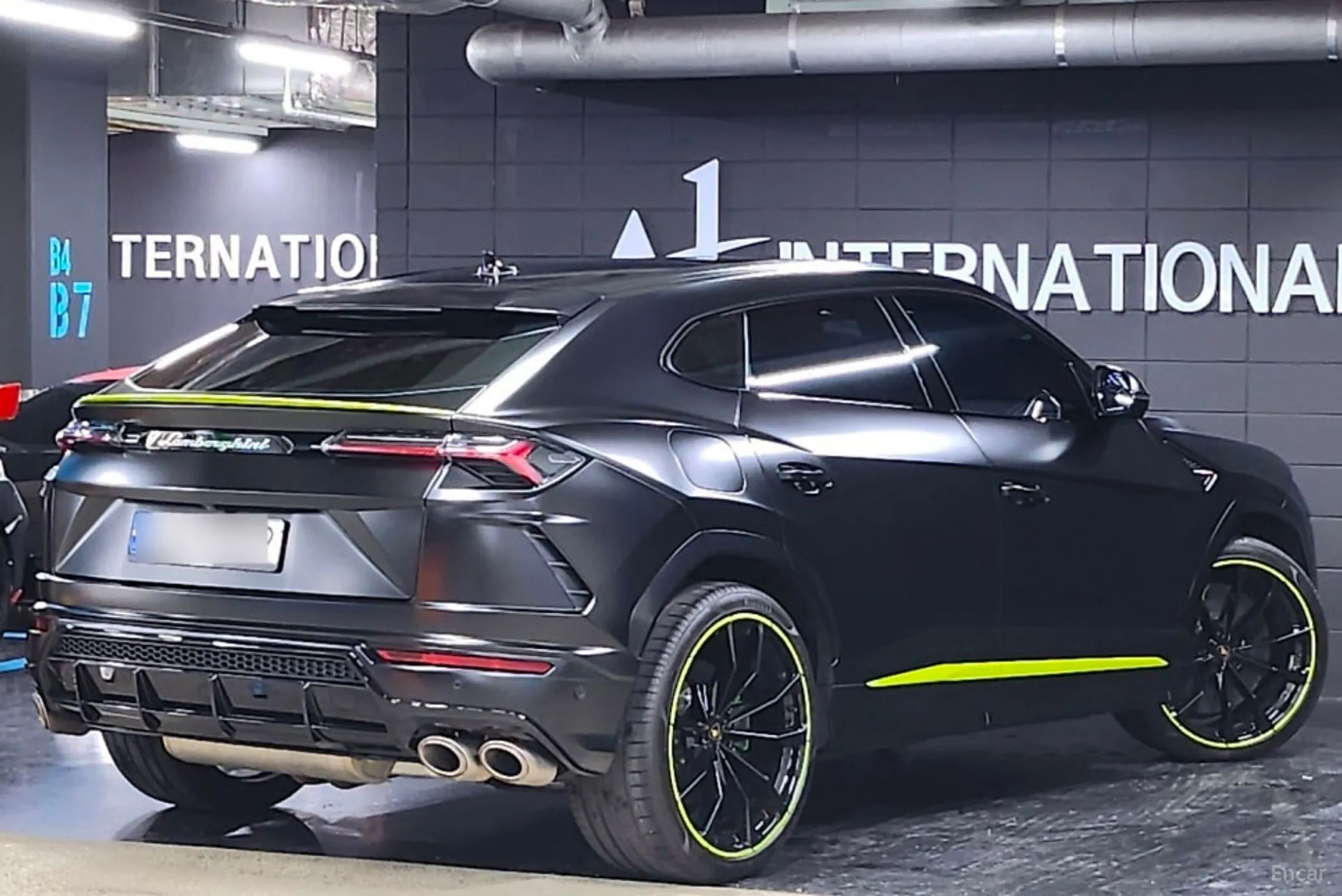 Lamborghini Urus превью 4