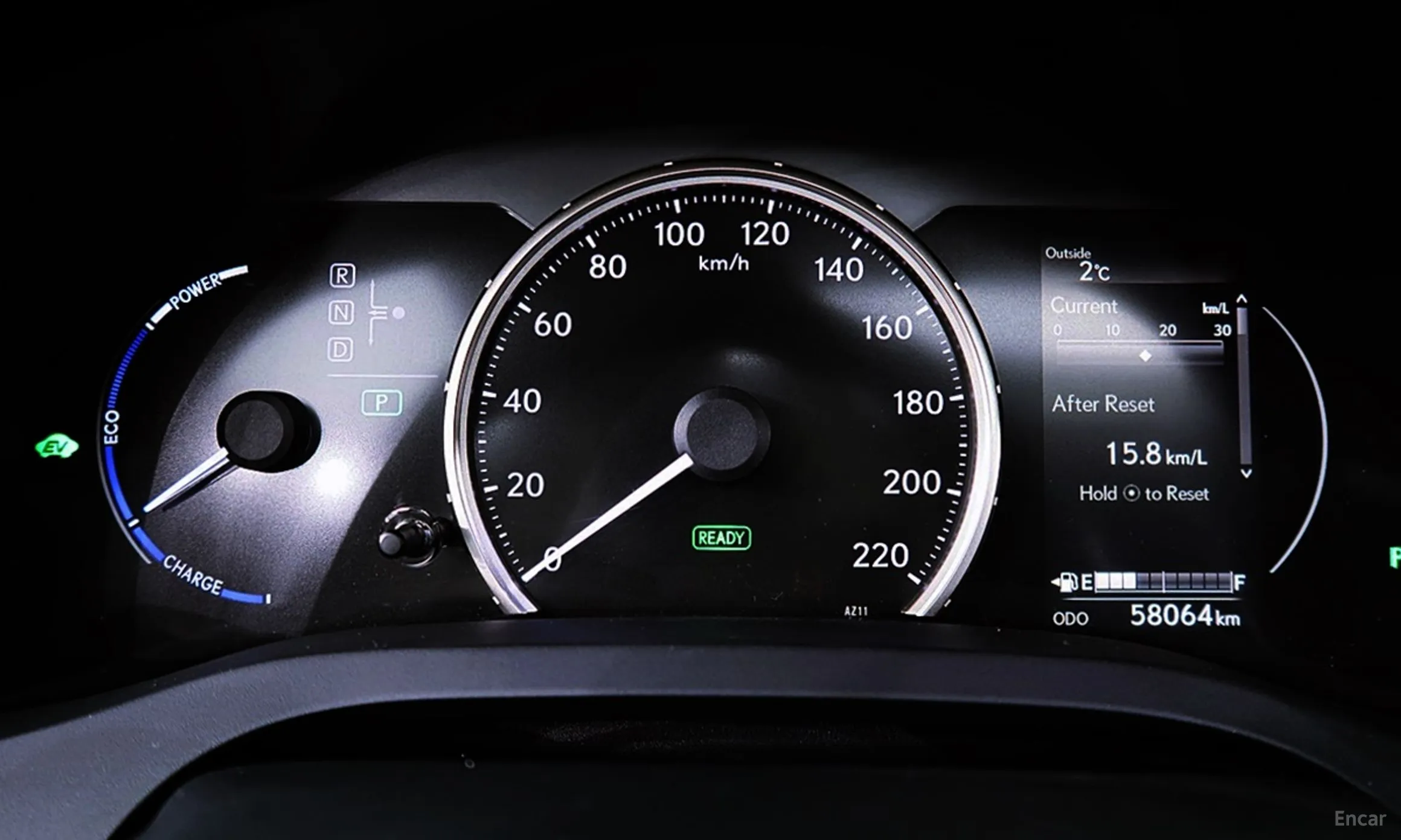 Lexus CT200h превью 11