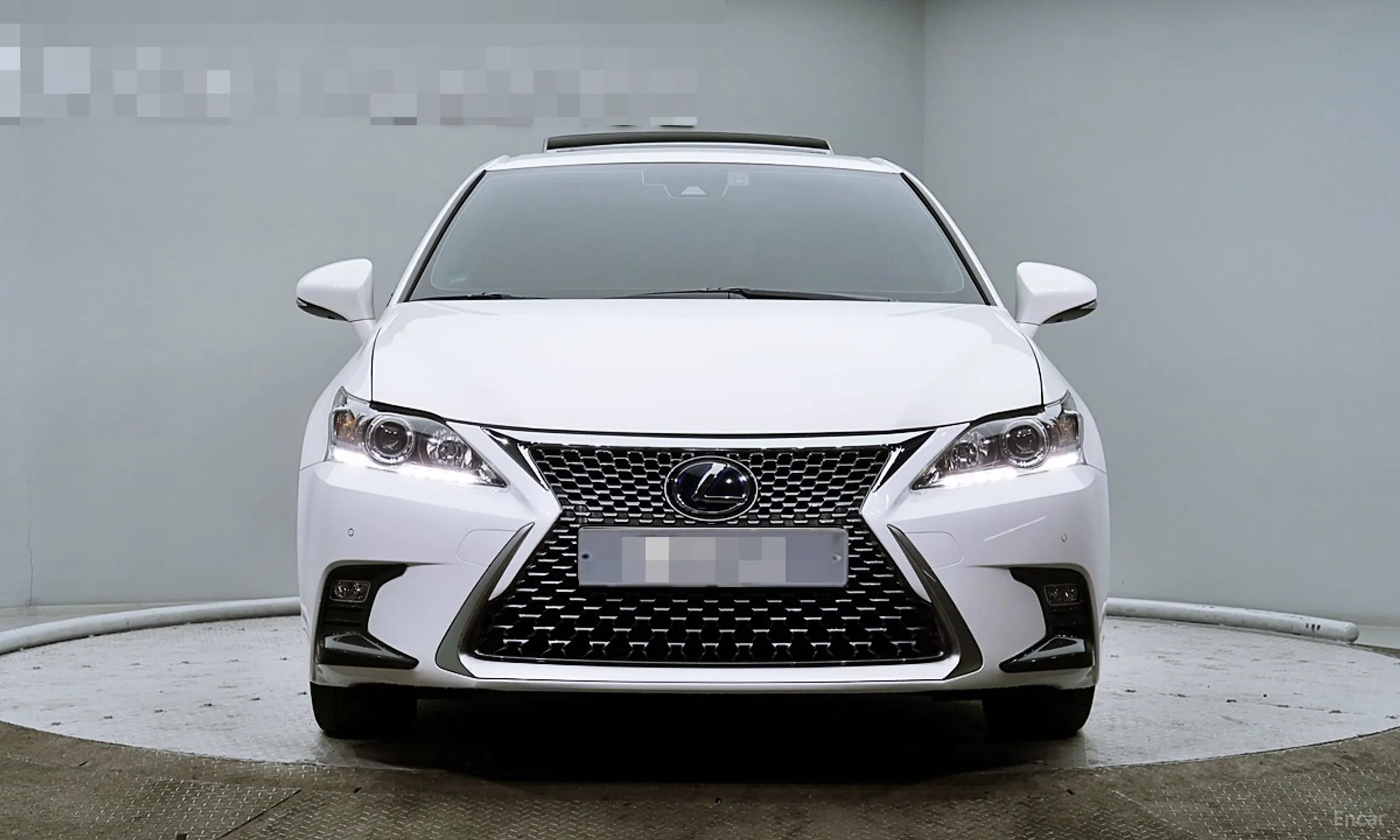Lexus CT200h