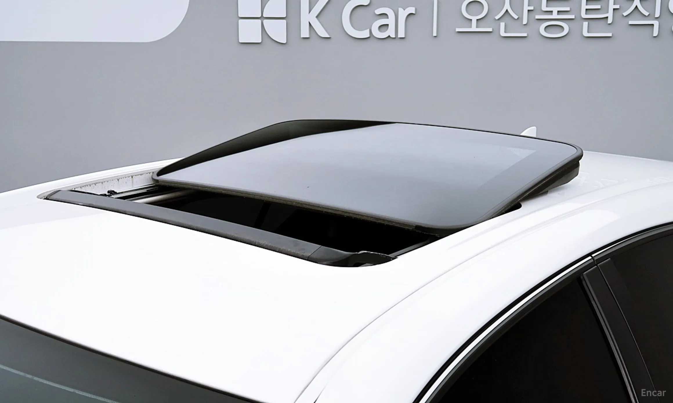 Lexus CT200h превью 20