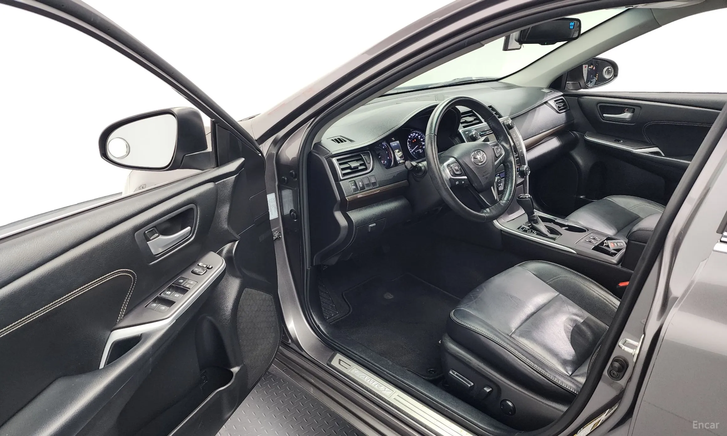 Toyota New Camry превью 10