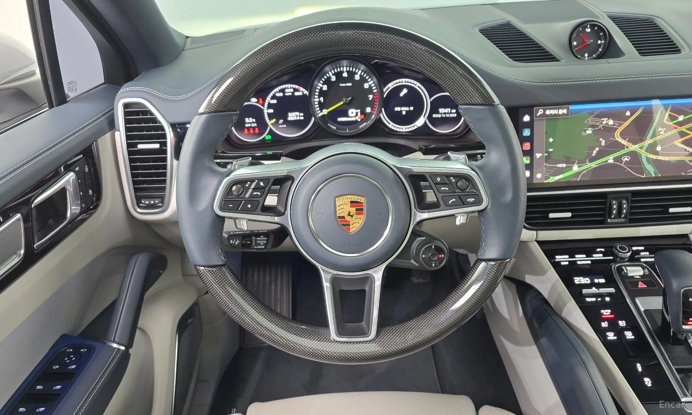 Porsche Cayenne (PO536) превью 13