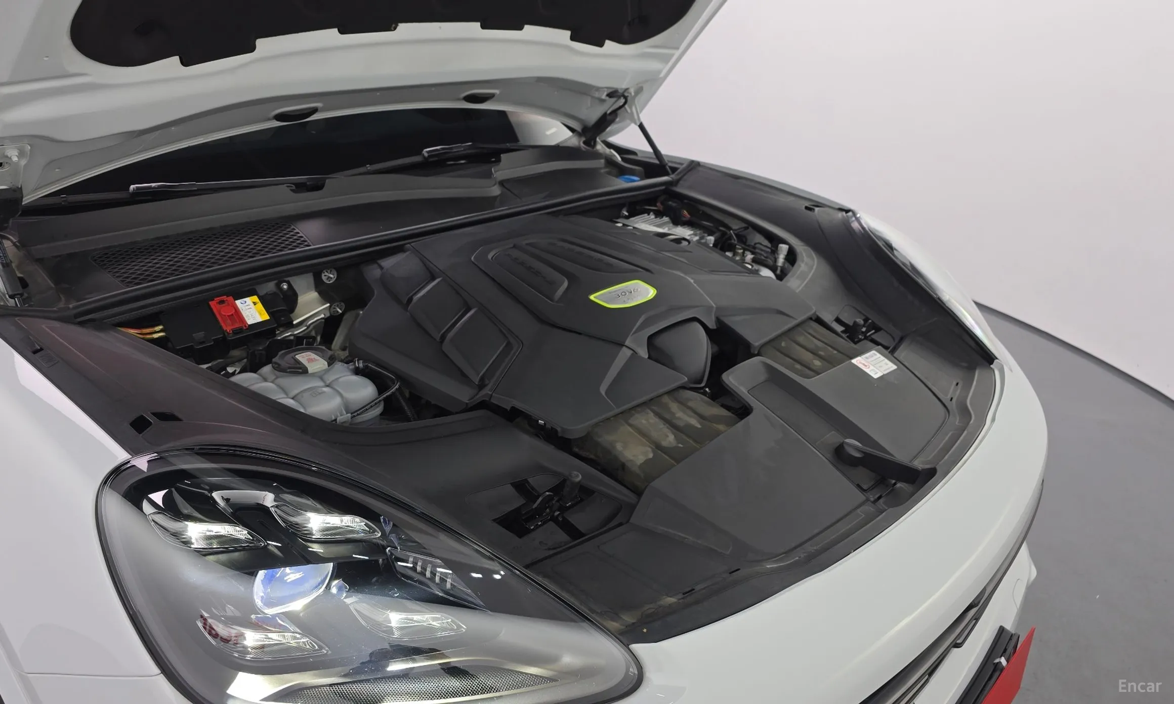 Porsche Cayenne (PO536) превью 6