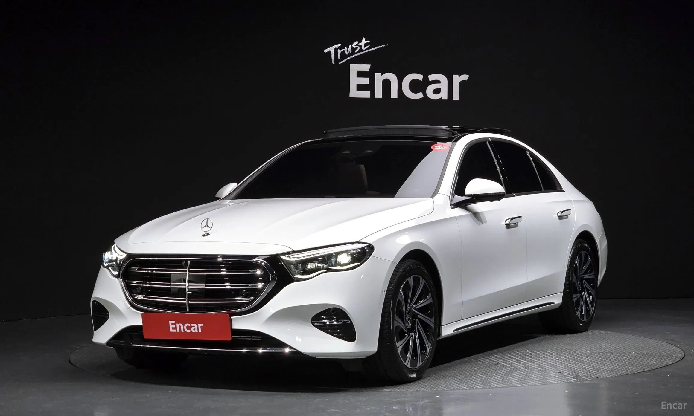 E-Class W214