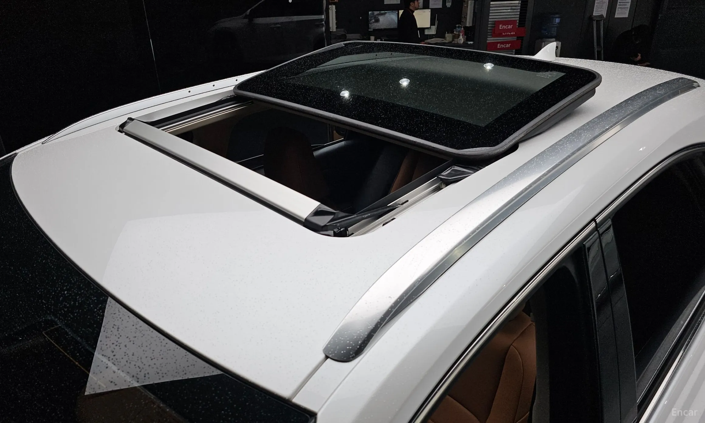 Lexus NX300h превью 19