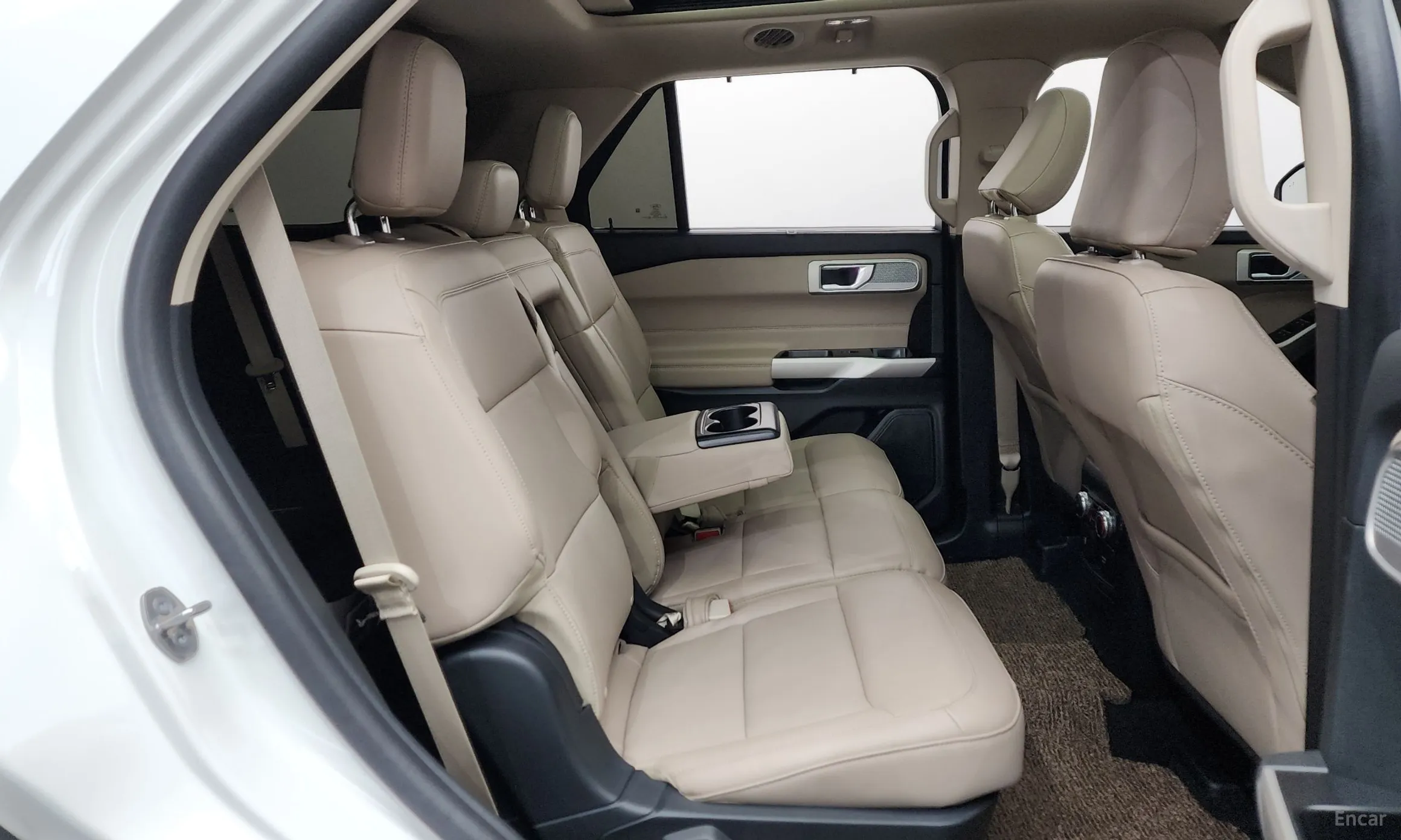 Ford Explorer 6th Generation превью 12