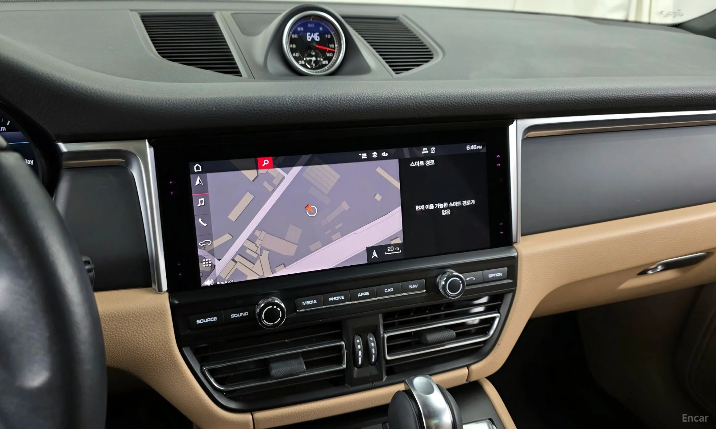 Porsche Macan превью 14