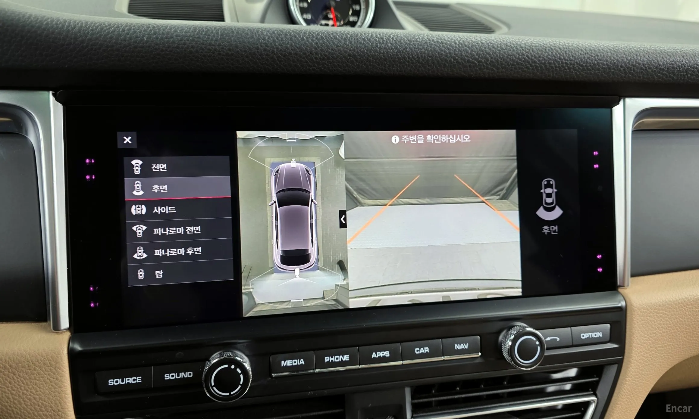 Porsche Macan превью 15