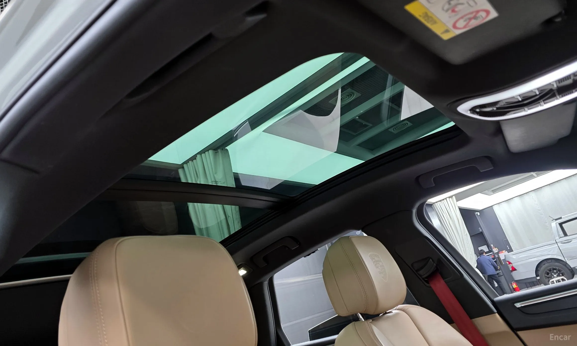 Porsche Macan превью 17