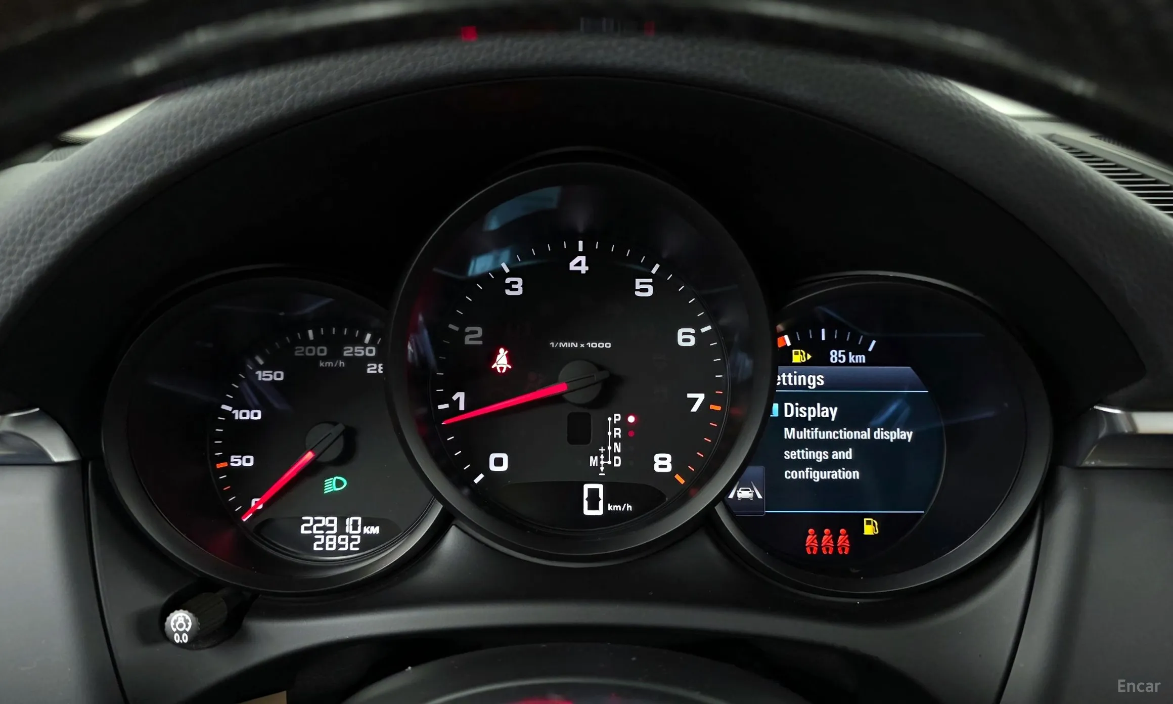 Porsche Macan превью 8
