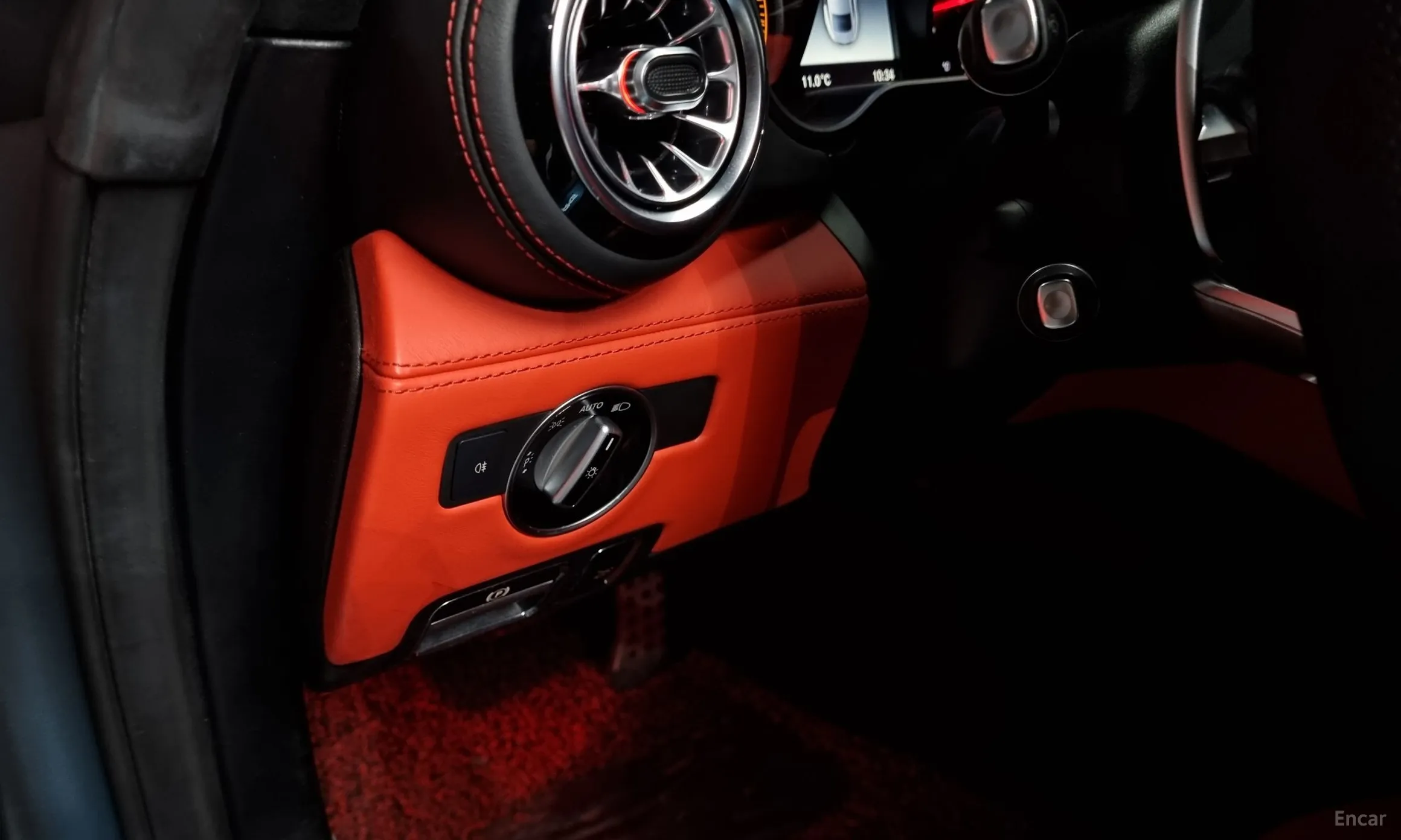 Mercedes Benz AMG GT превью 13