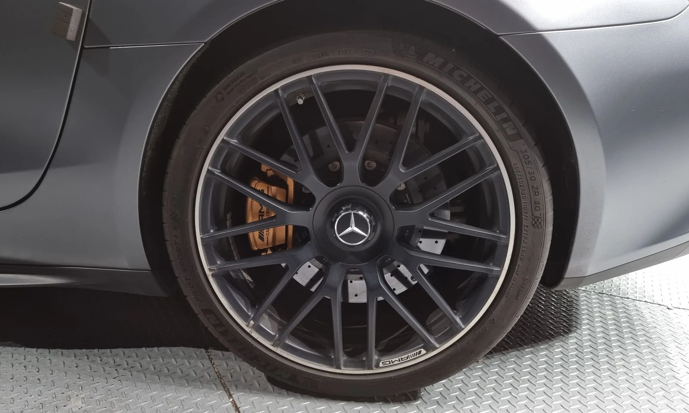 Mercedes Benz AMG GT превью 5