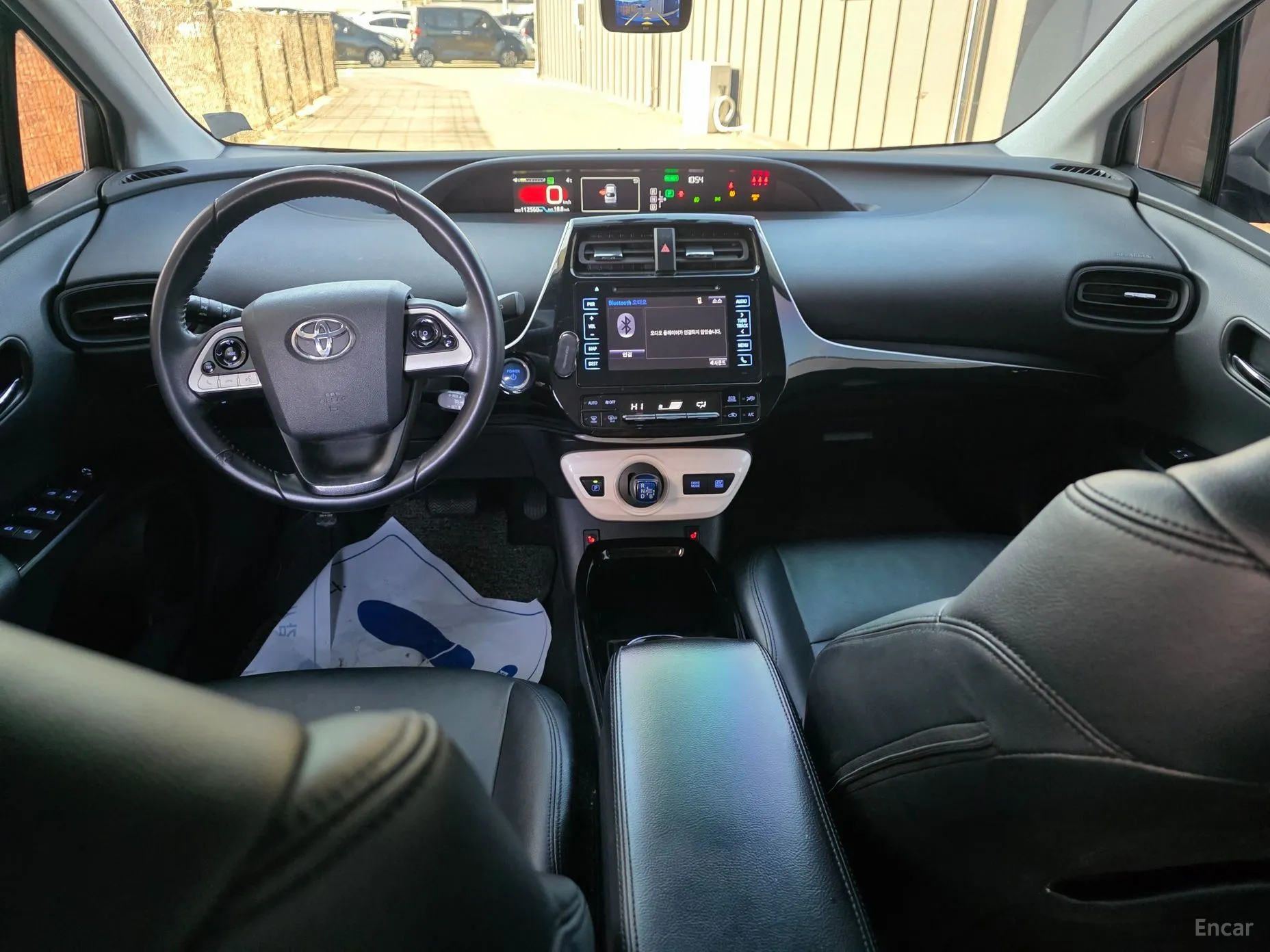 Toyota Prius 4th Generation превью 6
