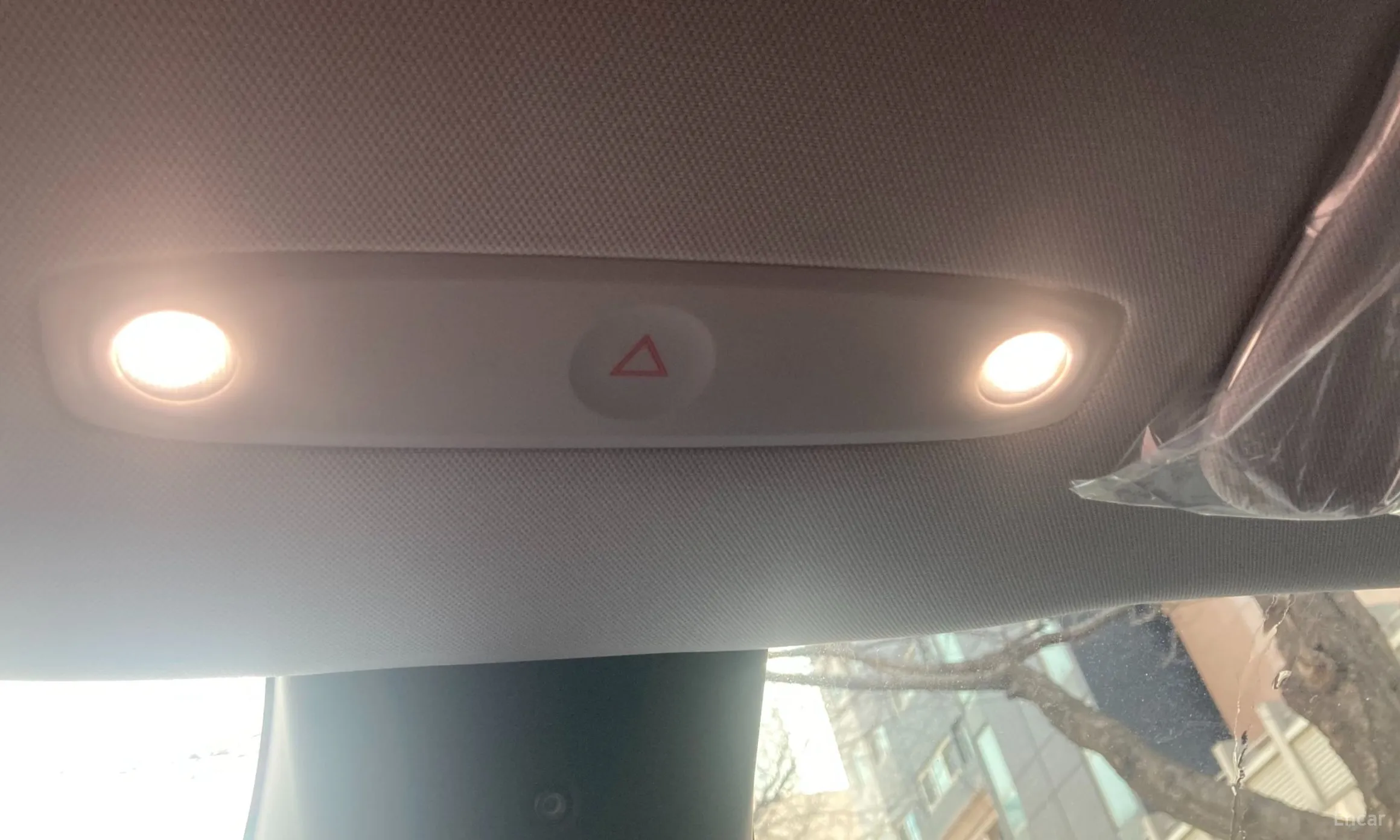 Tesla Model Y превью 15