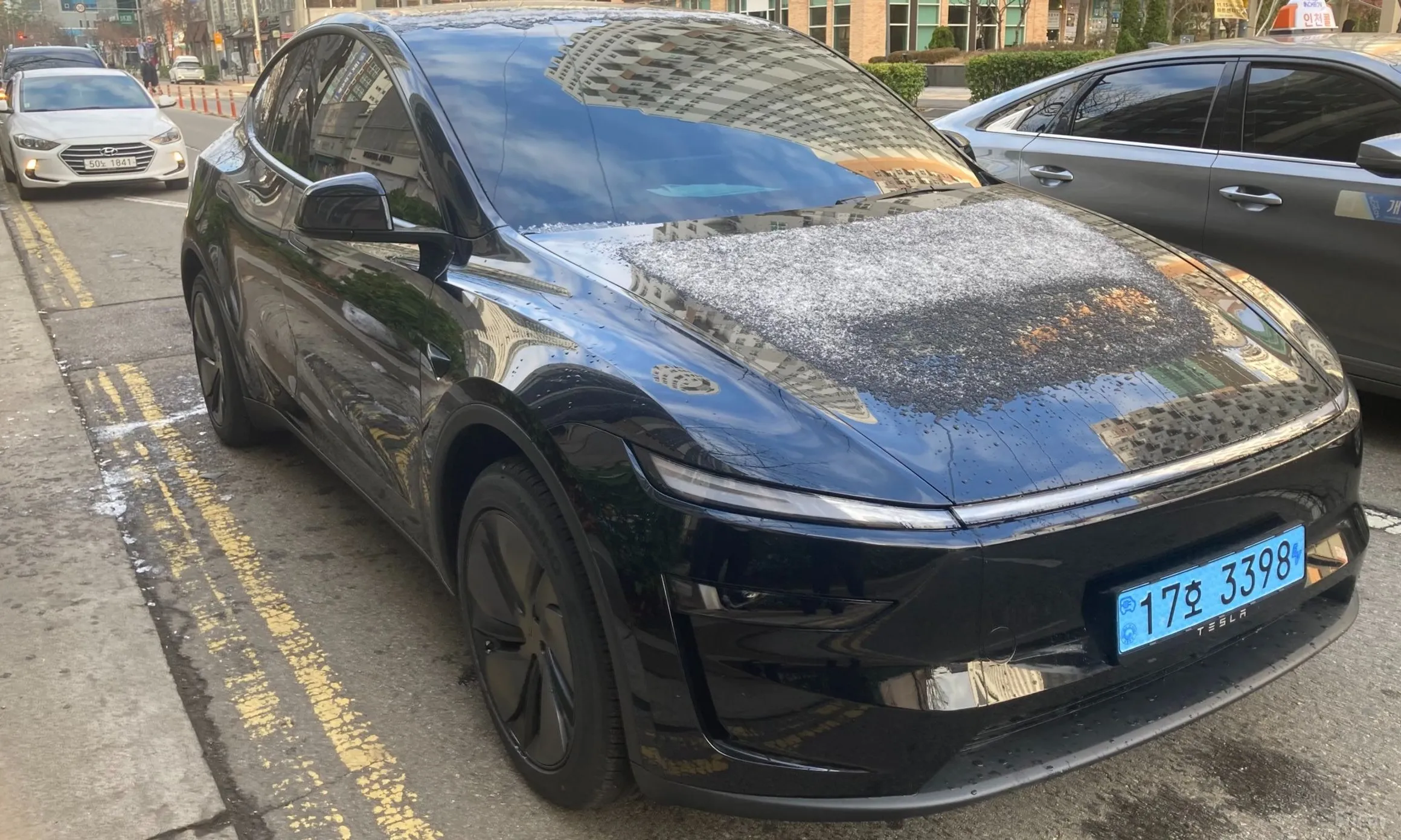 Tesla Model Y превью 3