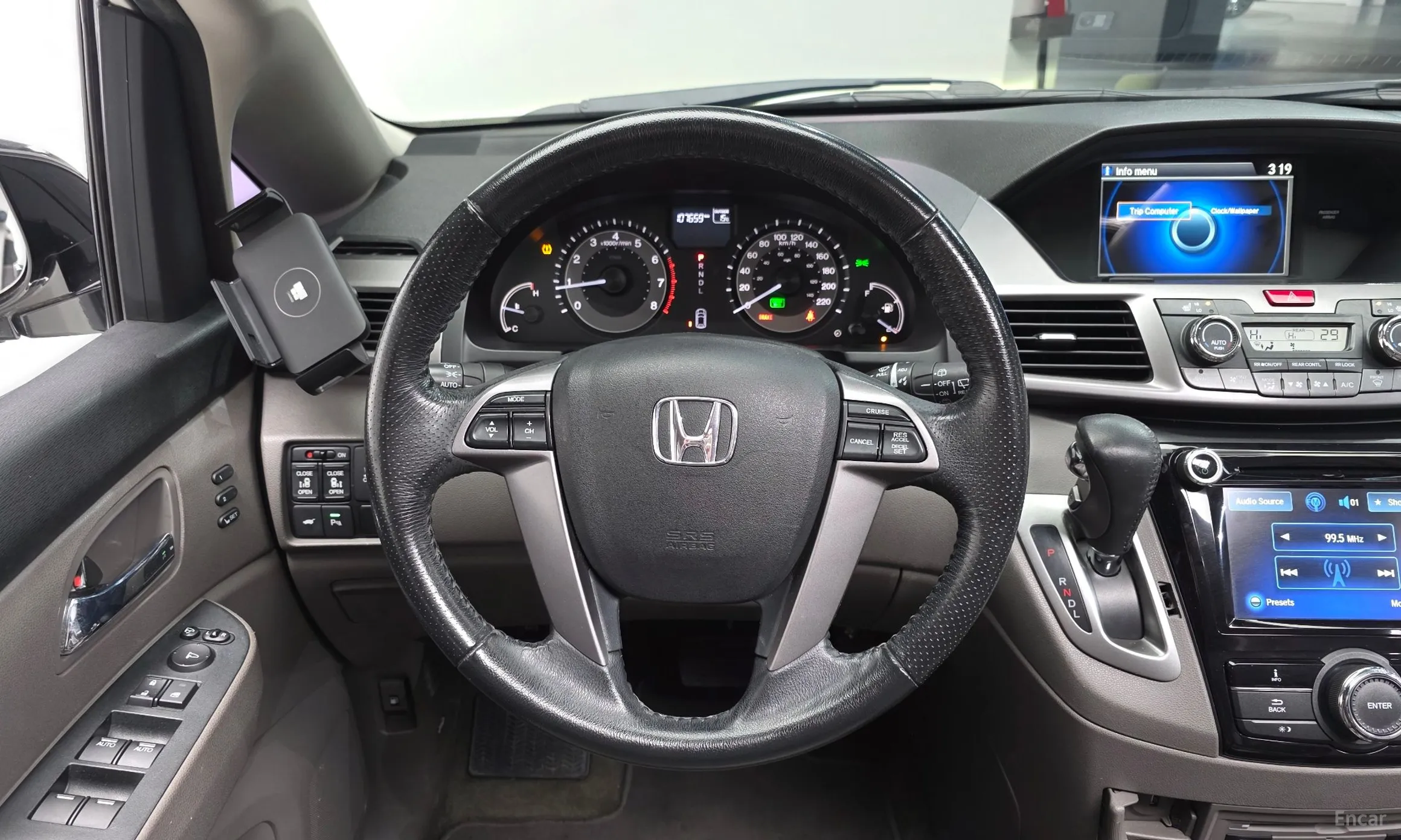 Honda Odyssey превью 14