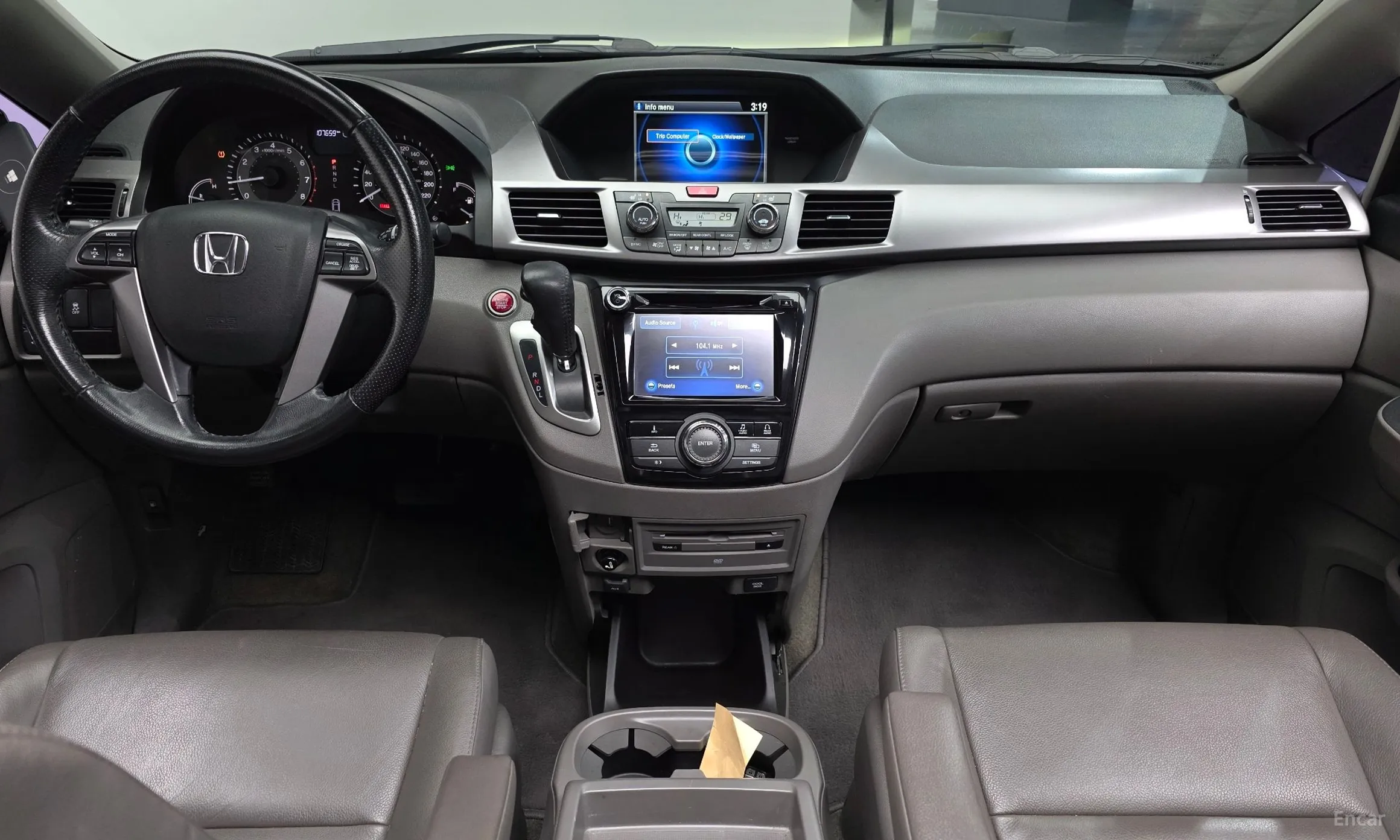 Honda Odyssey превью 7