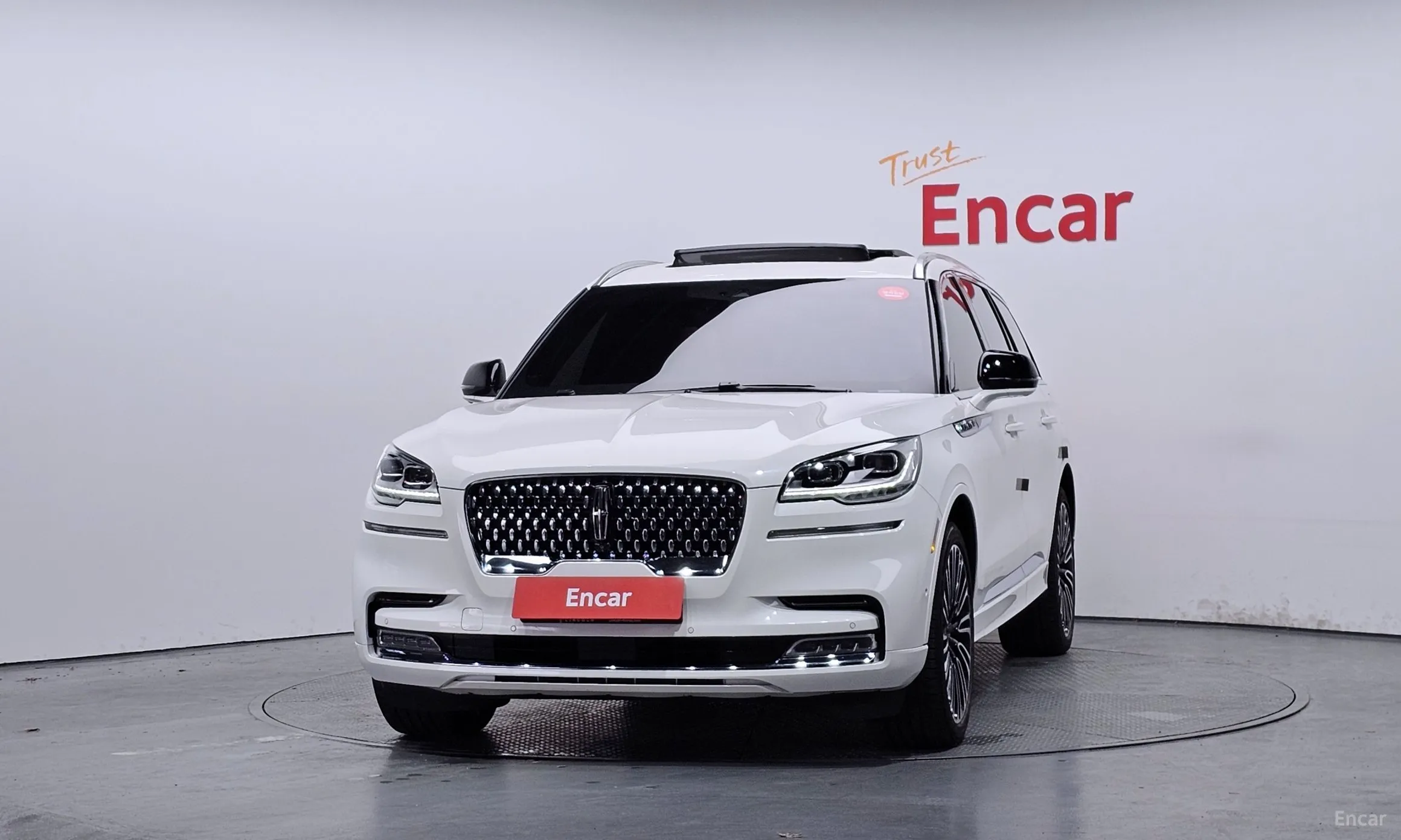 Lincoln Aviator 2nd Generation превью 3