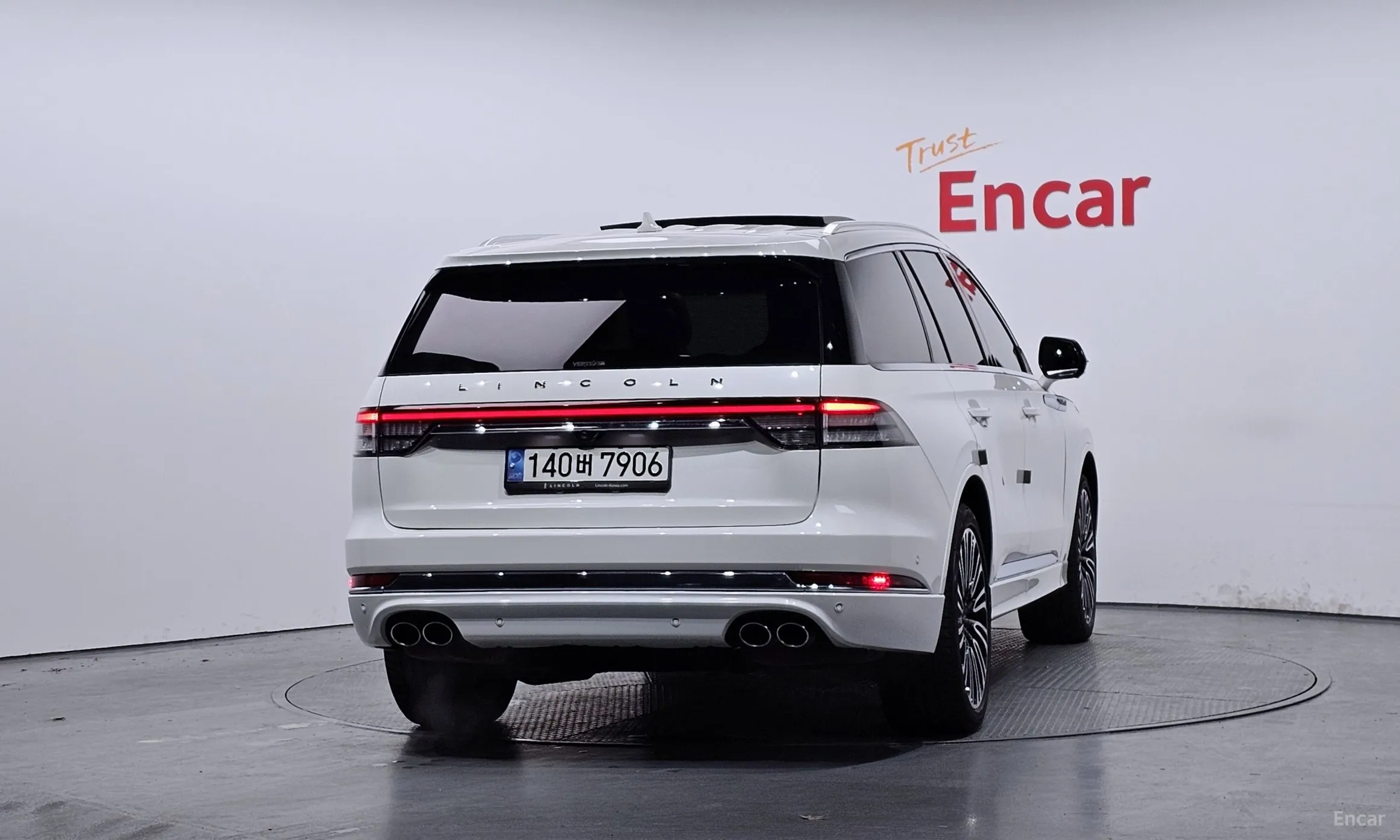 Lincoln Aviator 2nd Generation превью 4