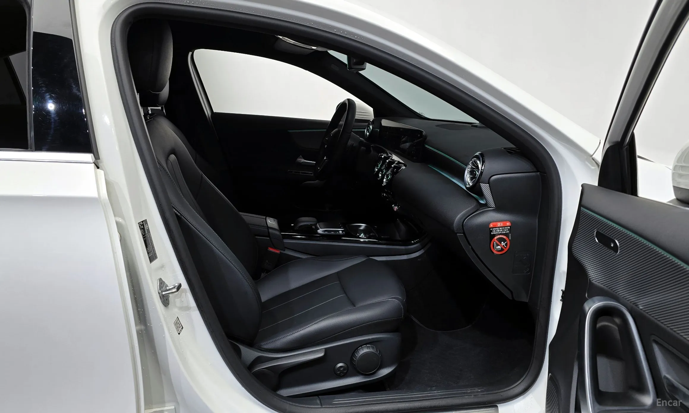 Mercedes Benz A-Class W177 превью 11