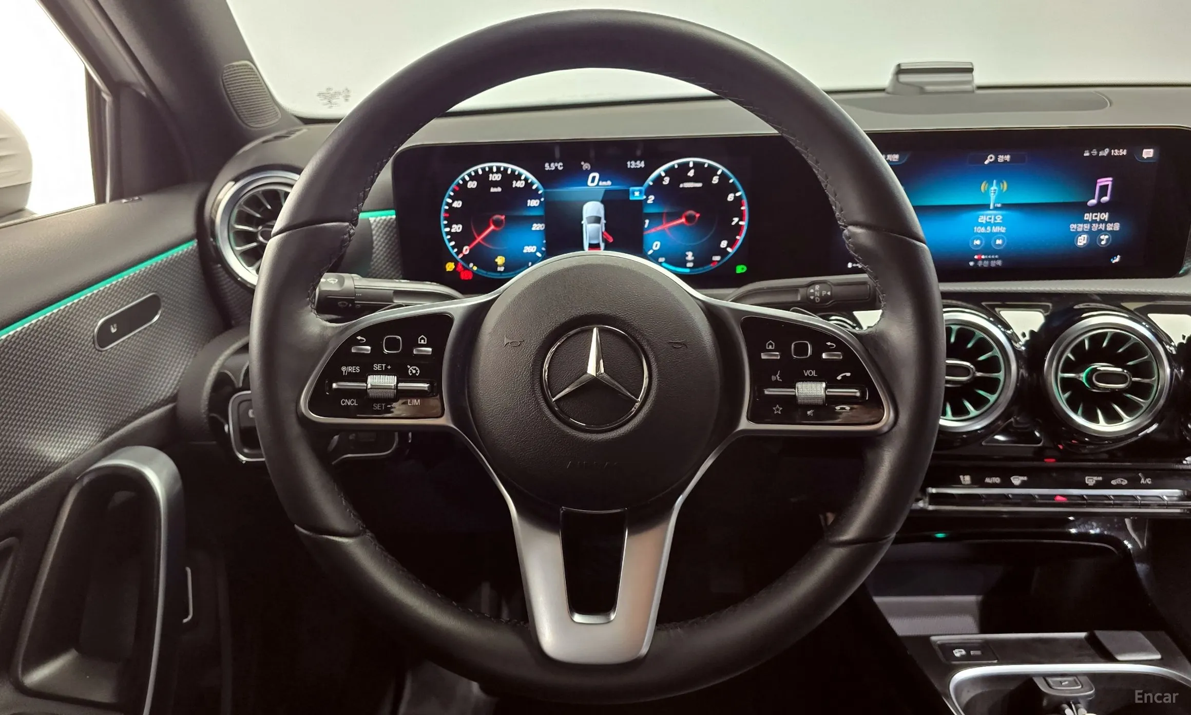 Mercedes Benz A-Class W177 превью 13