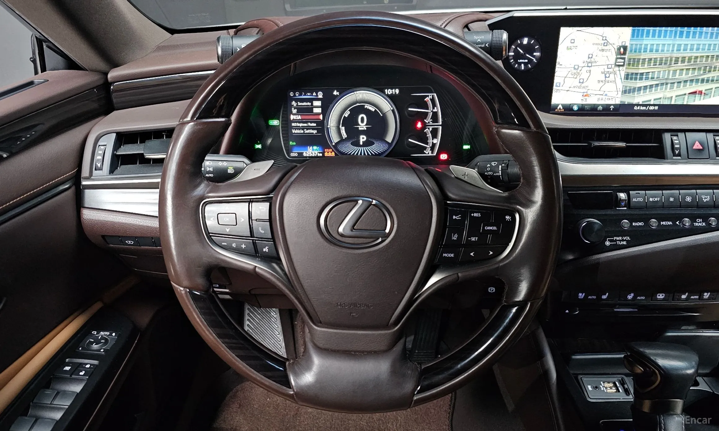 Lexus ES300h 7th Generation превью 13