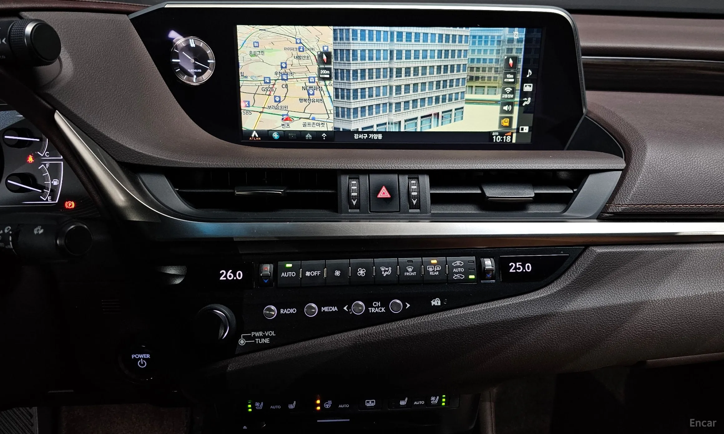 Lexus ES300h 7th Generation превью 14
