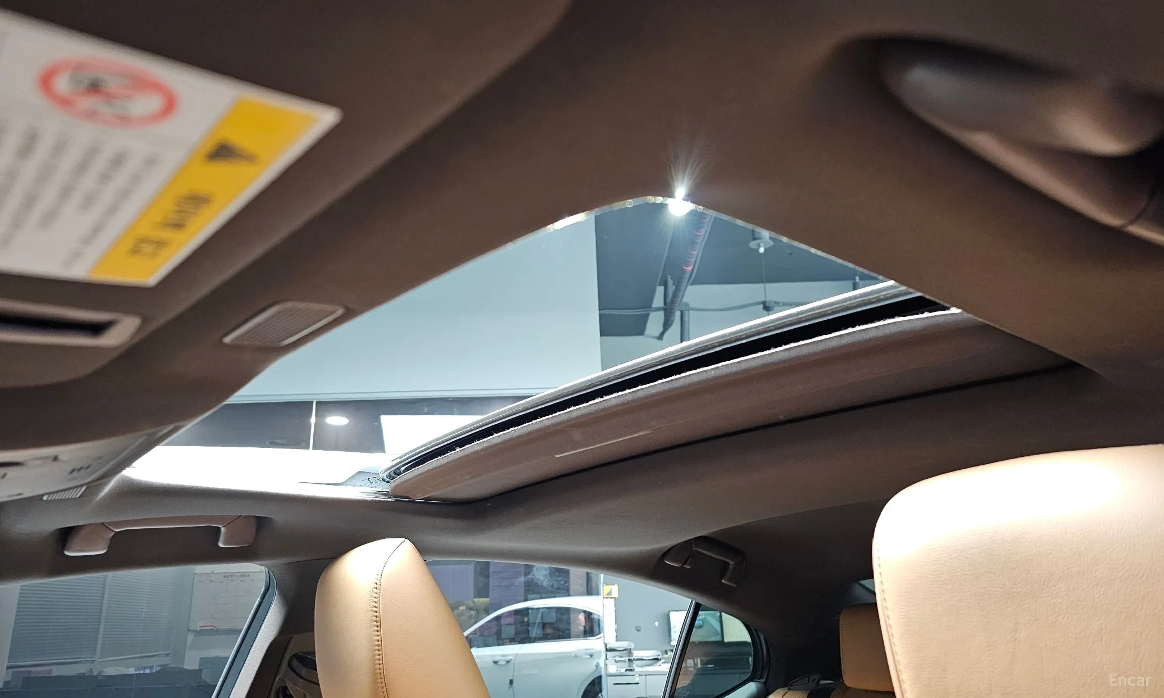 Lexus ES300h 7th Generation превью 18