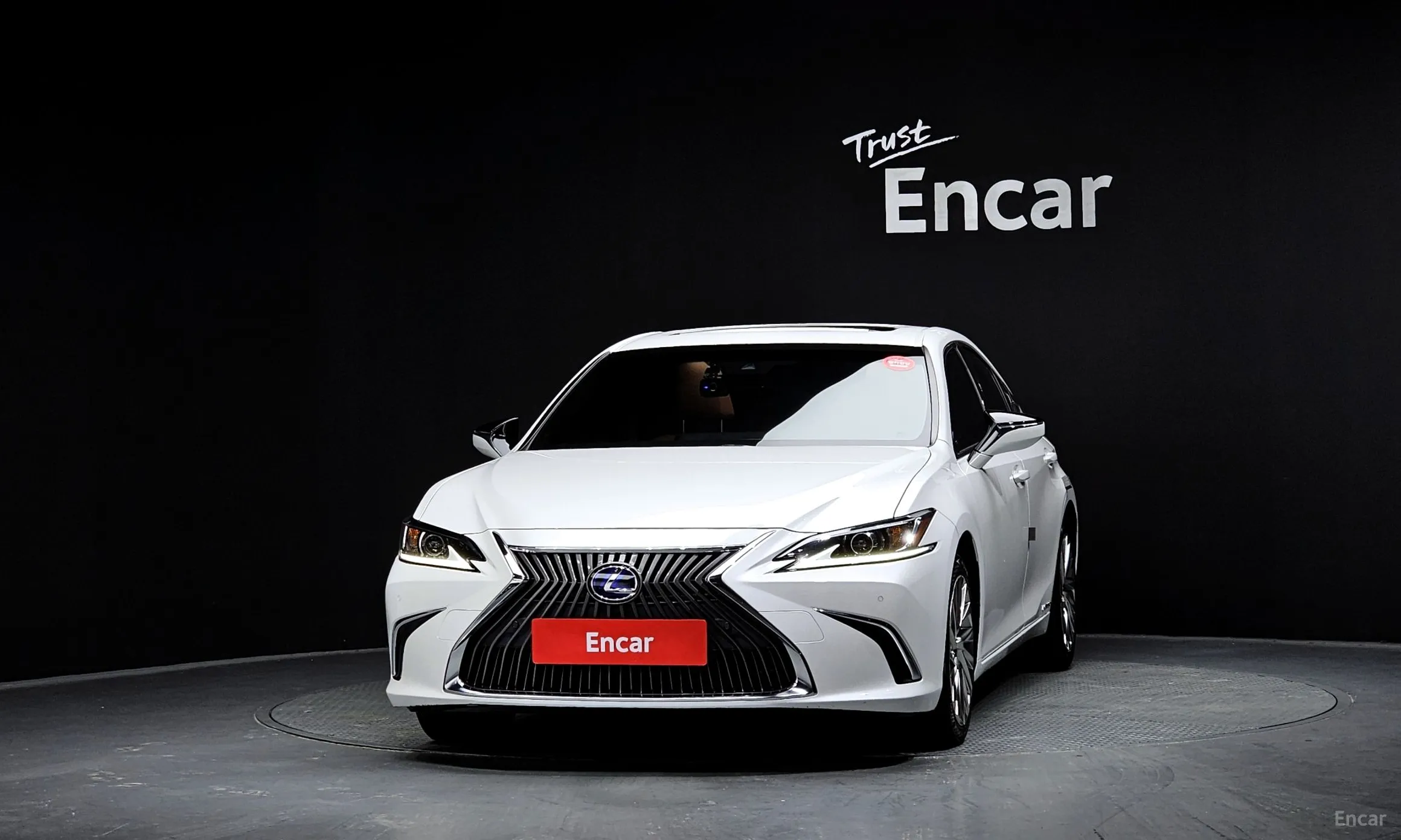 Lexus ES300h 7th Generation превью 3