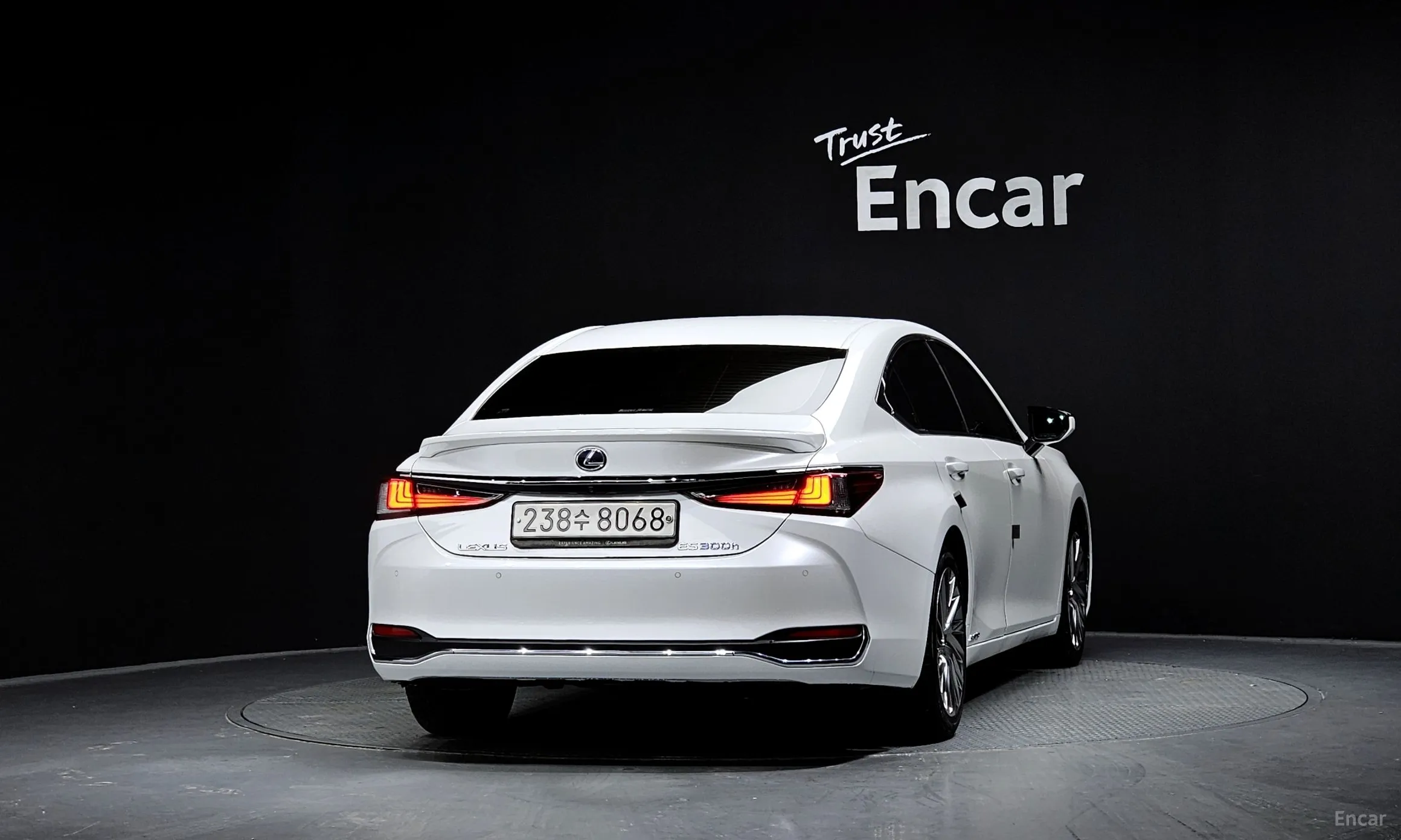 Lexus ES300h 7th Generation превью 4