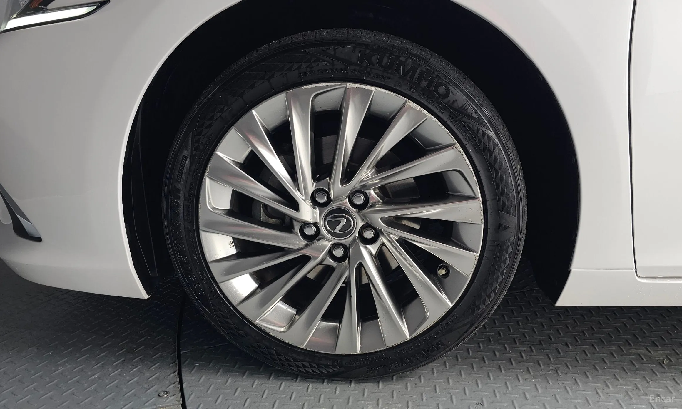 Lexus ES300h 7th Generation превью 5