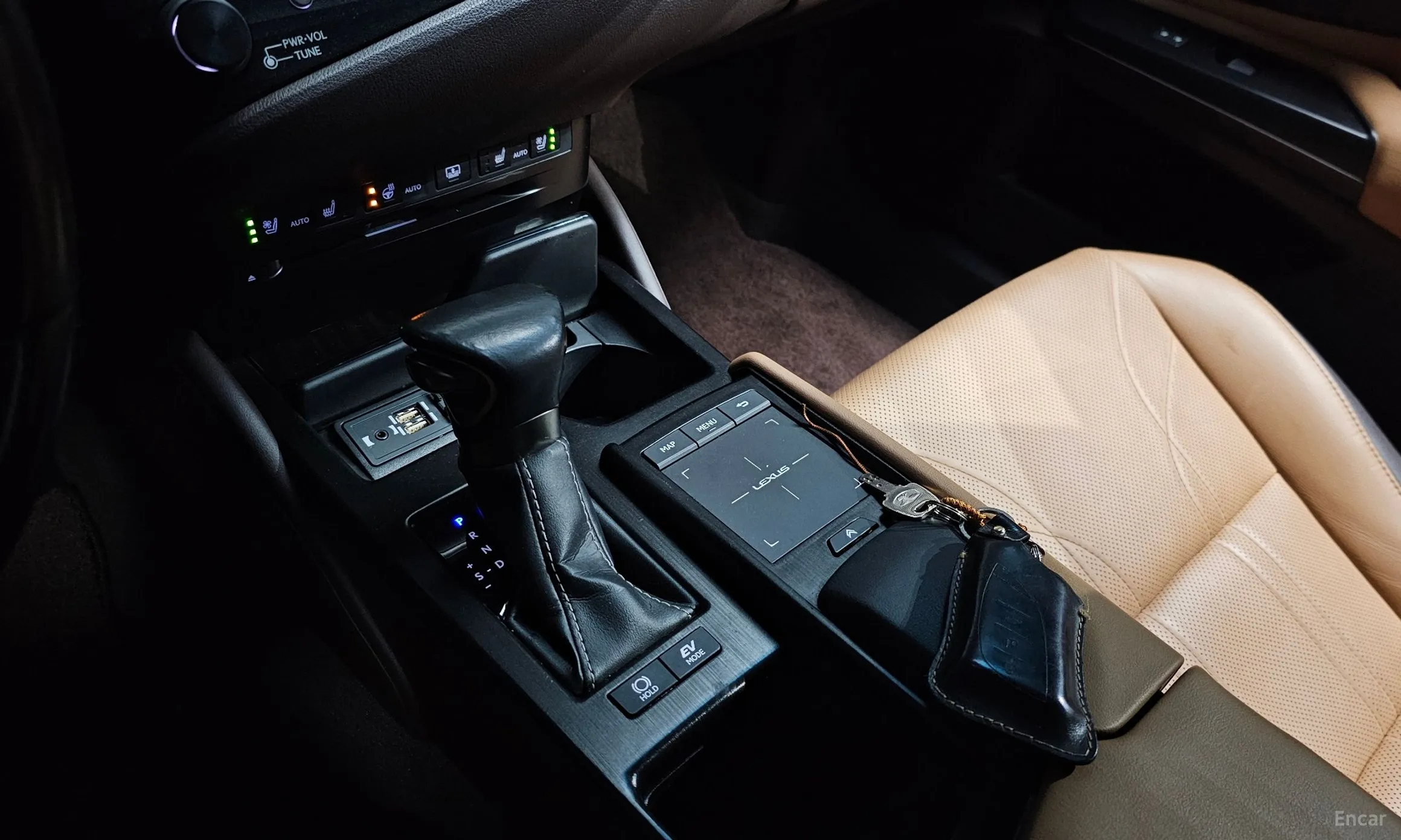 Lexus ES300h 7th Generation превью 9