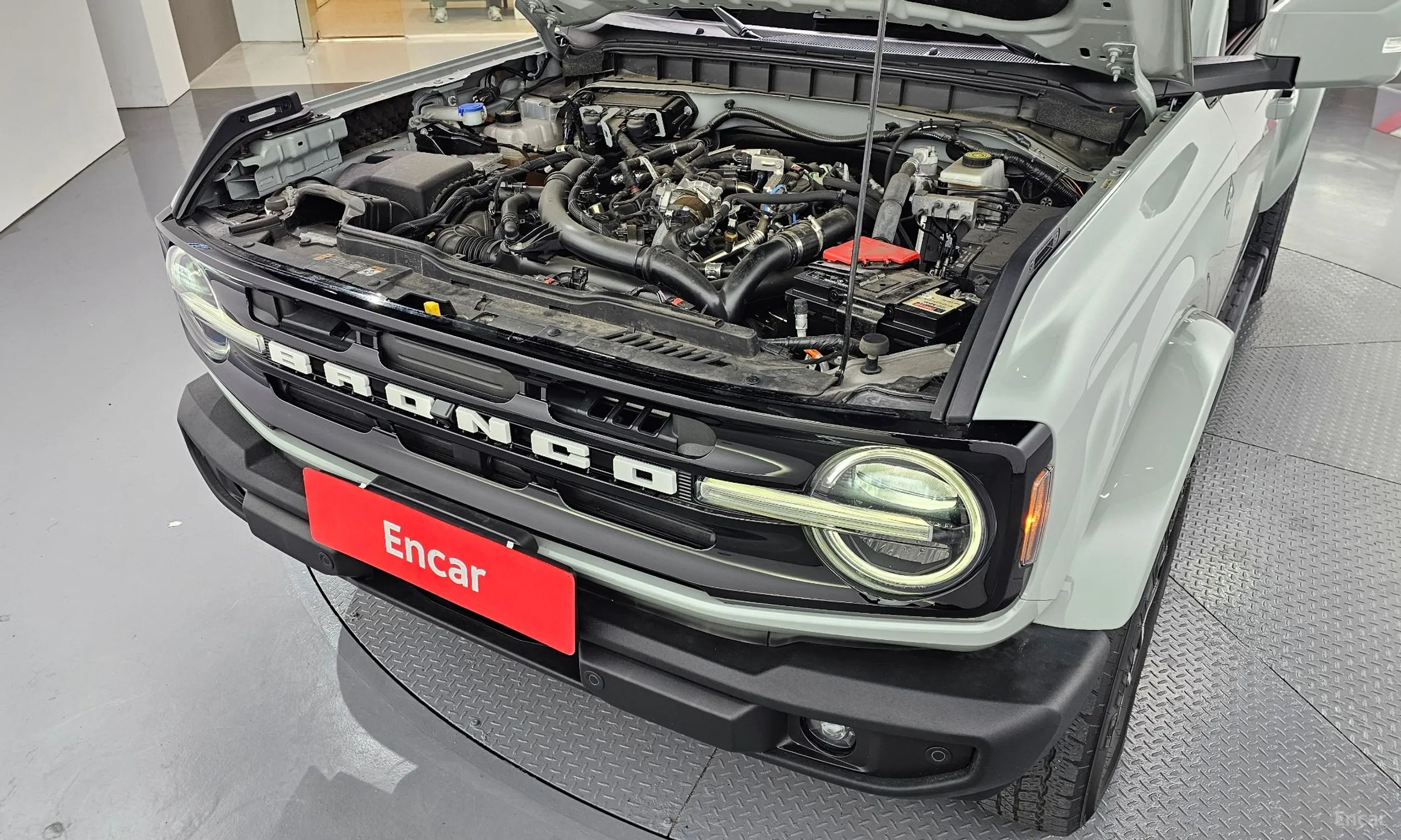 Ford Bronco 6th Generation превью 6