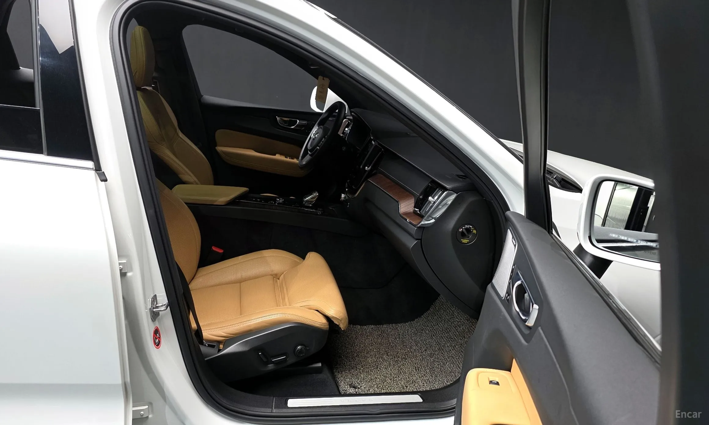 Volvo XC60 Gen 2 превью 11