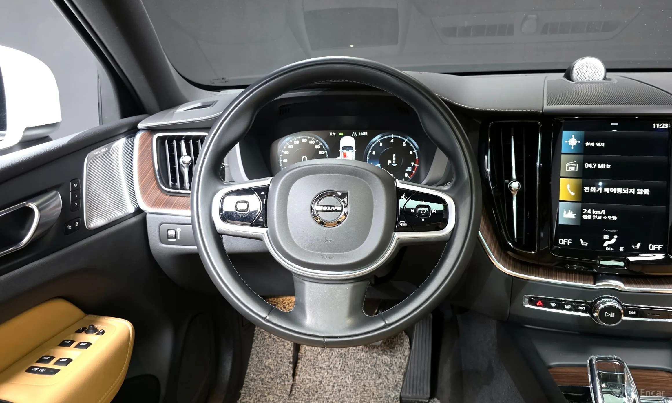 Volvo XC60 Gen 2 превью 13
