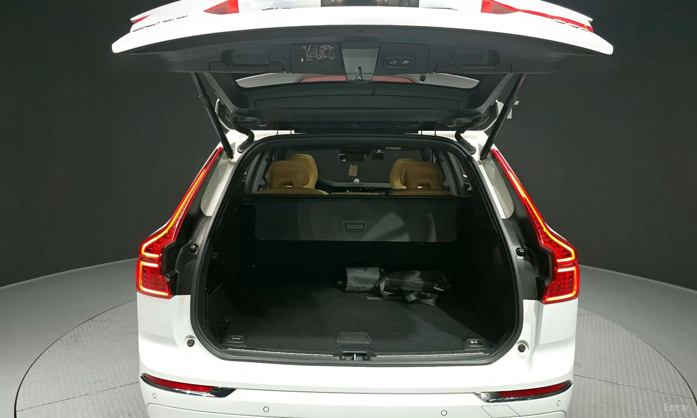 Volvo XC60 Gen 2 превью 20
