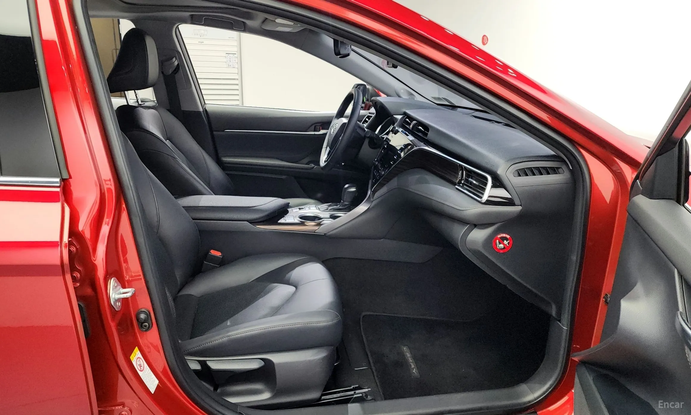 Toyota Camry (XV70) превью 12