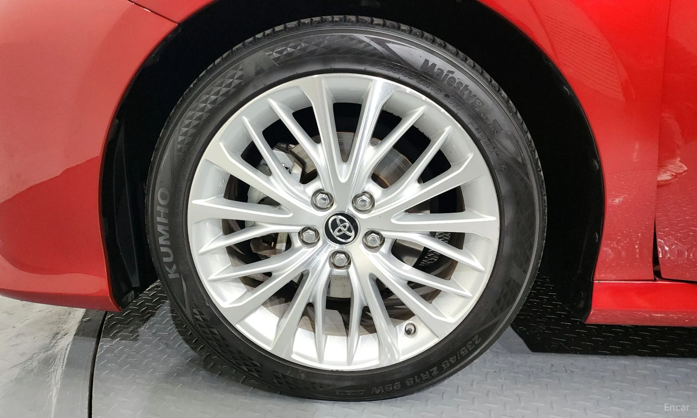 Toyota Camry (XV70) превью 5