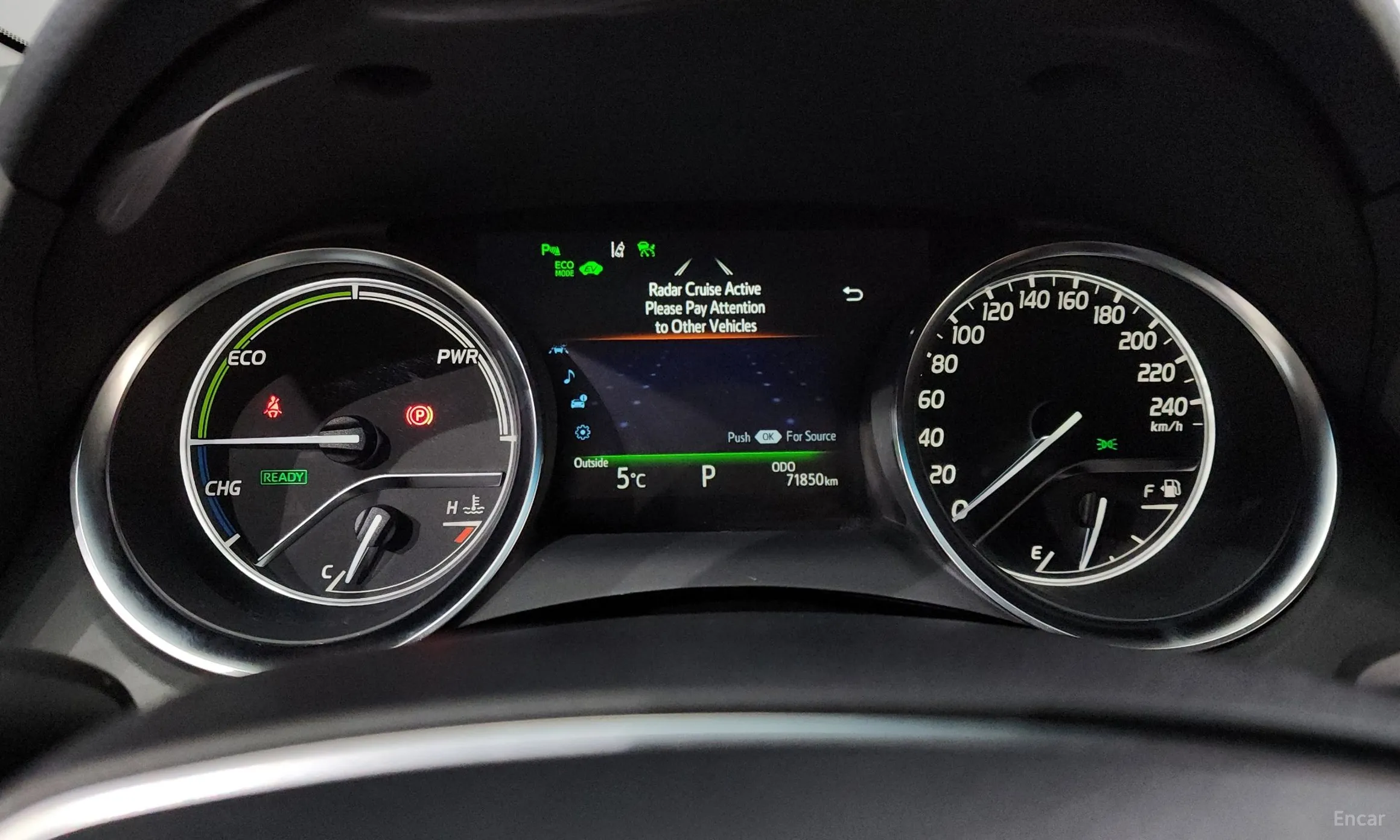 Toyota Camry (XV70) превью 8