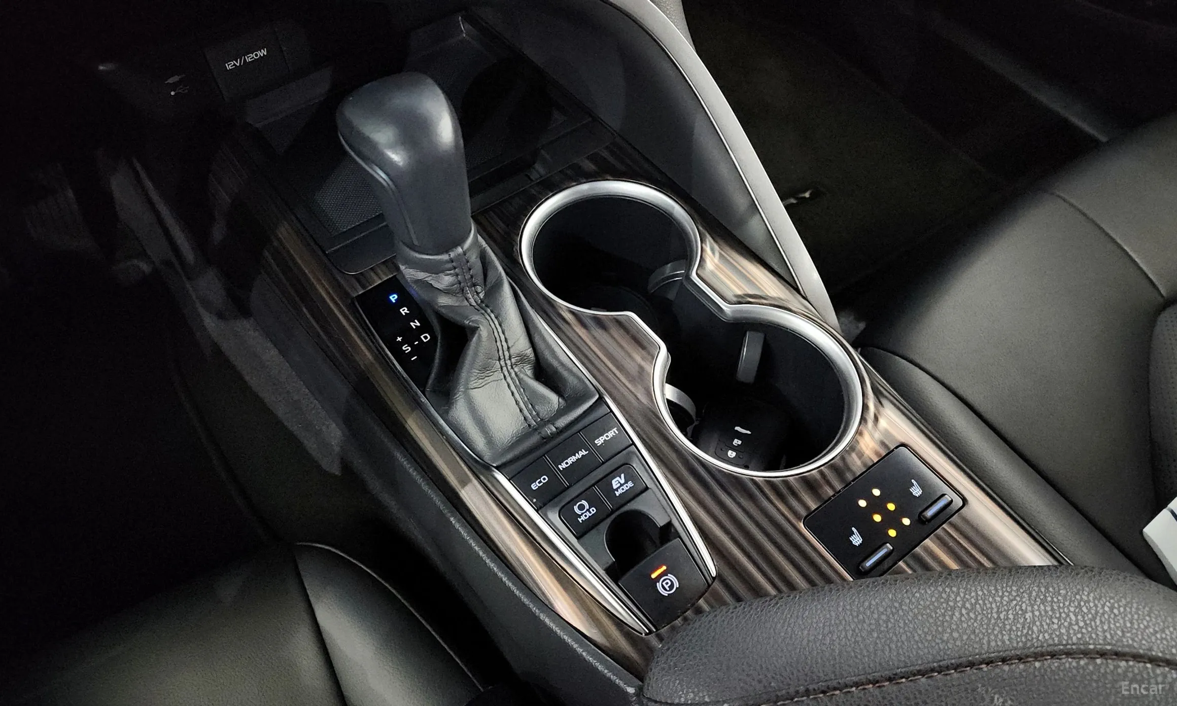 Toyota Camry (XV70) превью 9