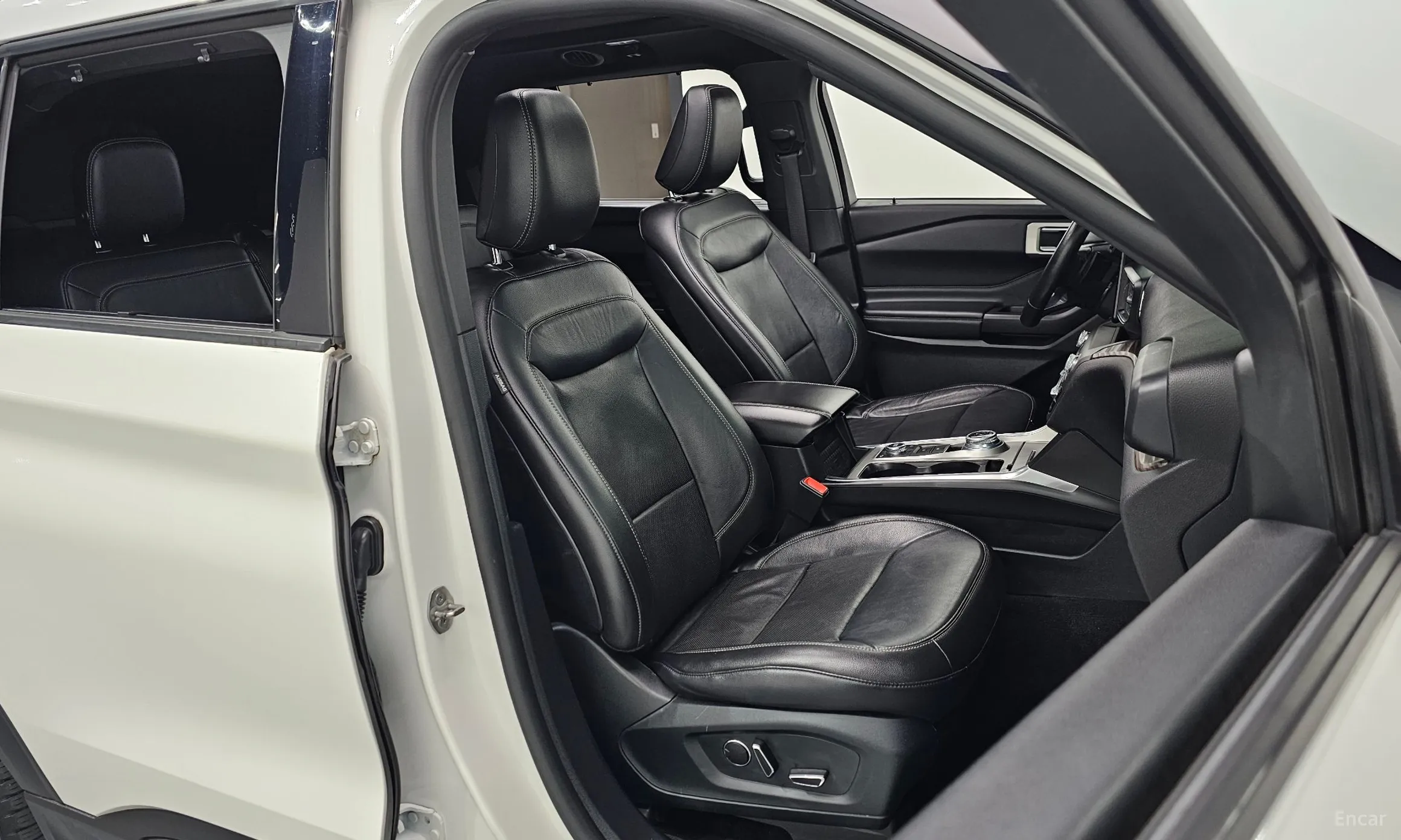 Ford Explorer 6th Generation превью 11