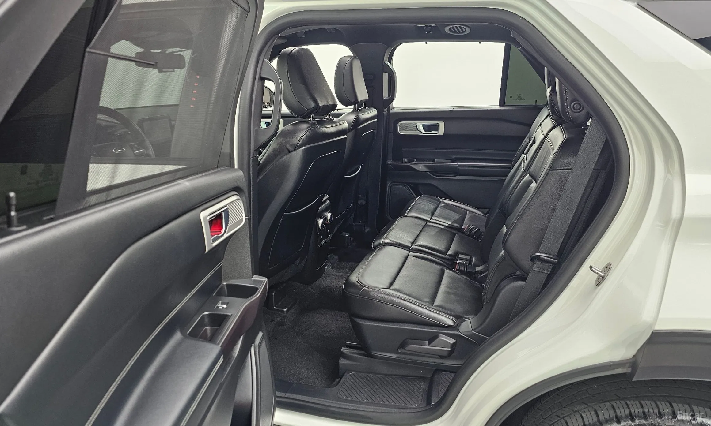 Ford Explorer 6th Generation превью 12