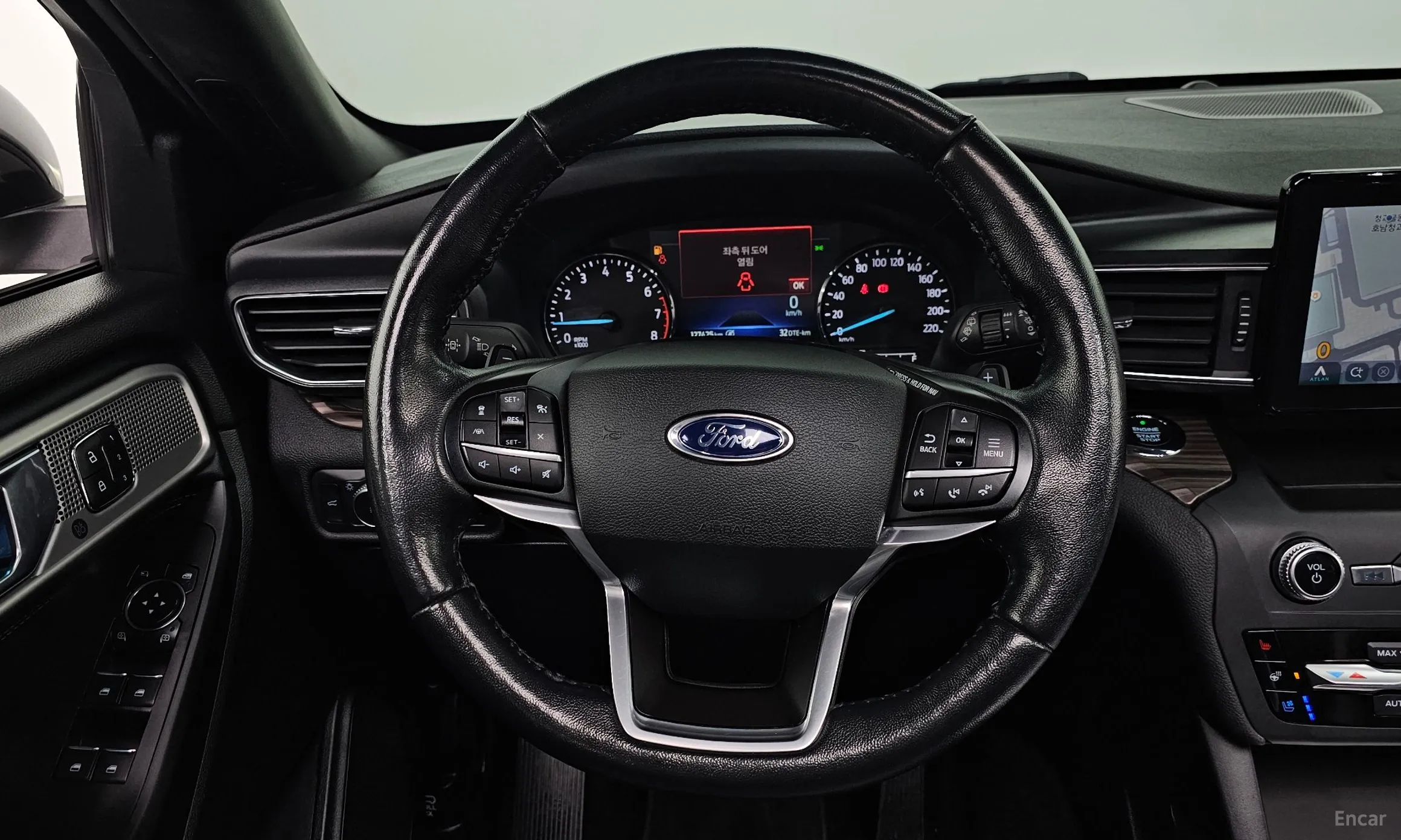 Ford Explorer 6th Generation превью 13