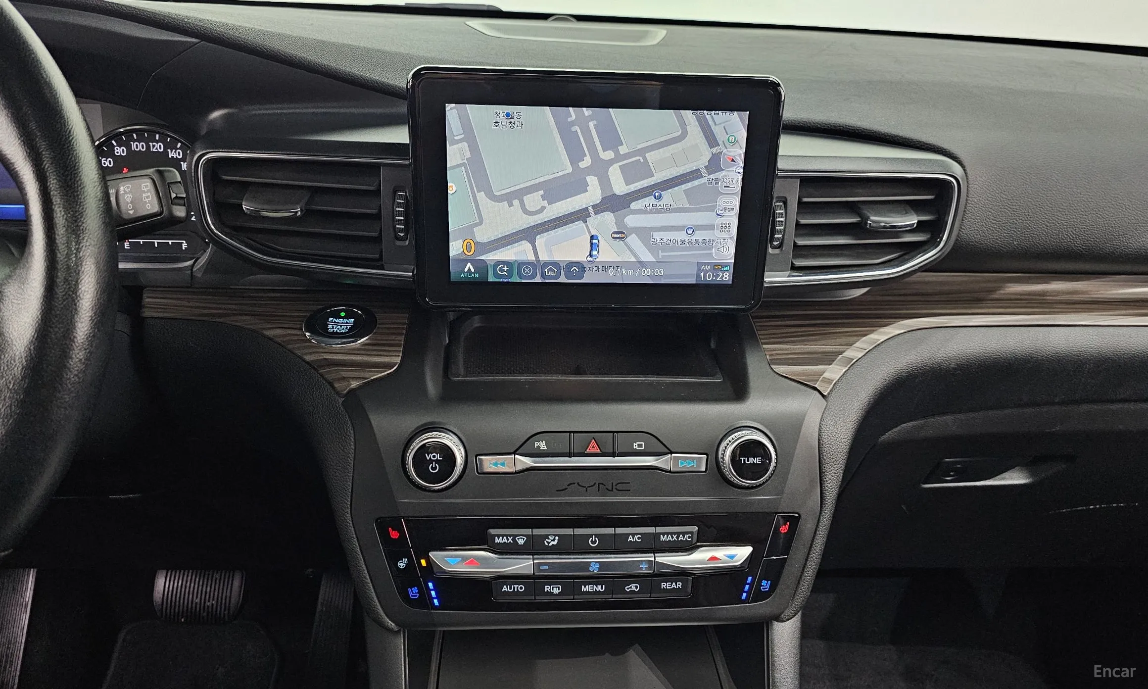 Ford Explorer 6th Generation превью 14