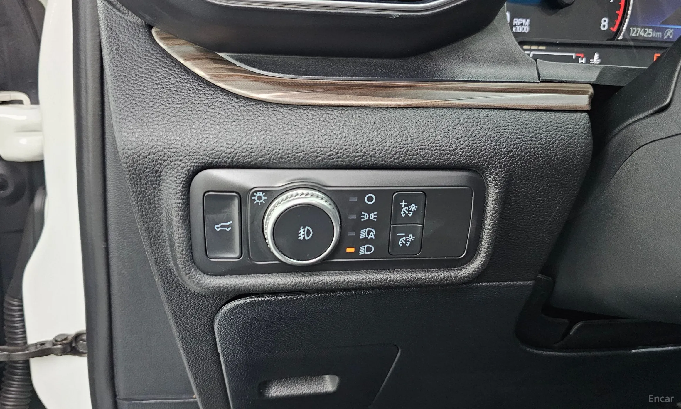 Ford Explorer 6th Generation превью 18