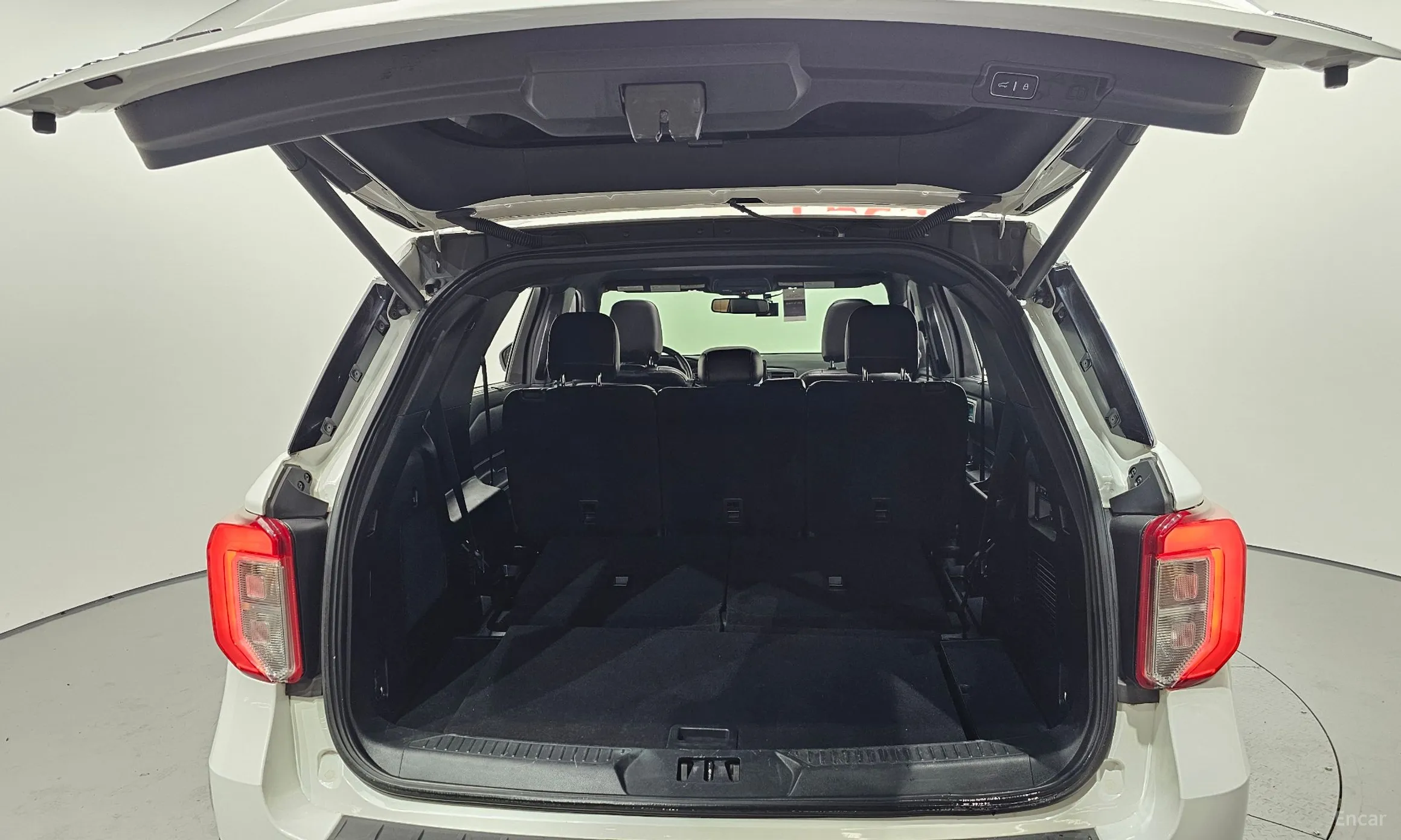 Ford Explorer 6th Generation превью 20
