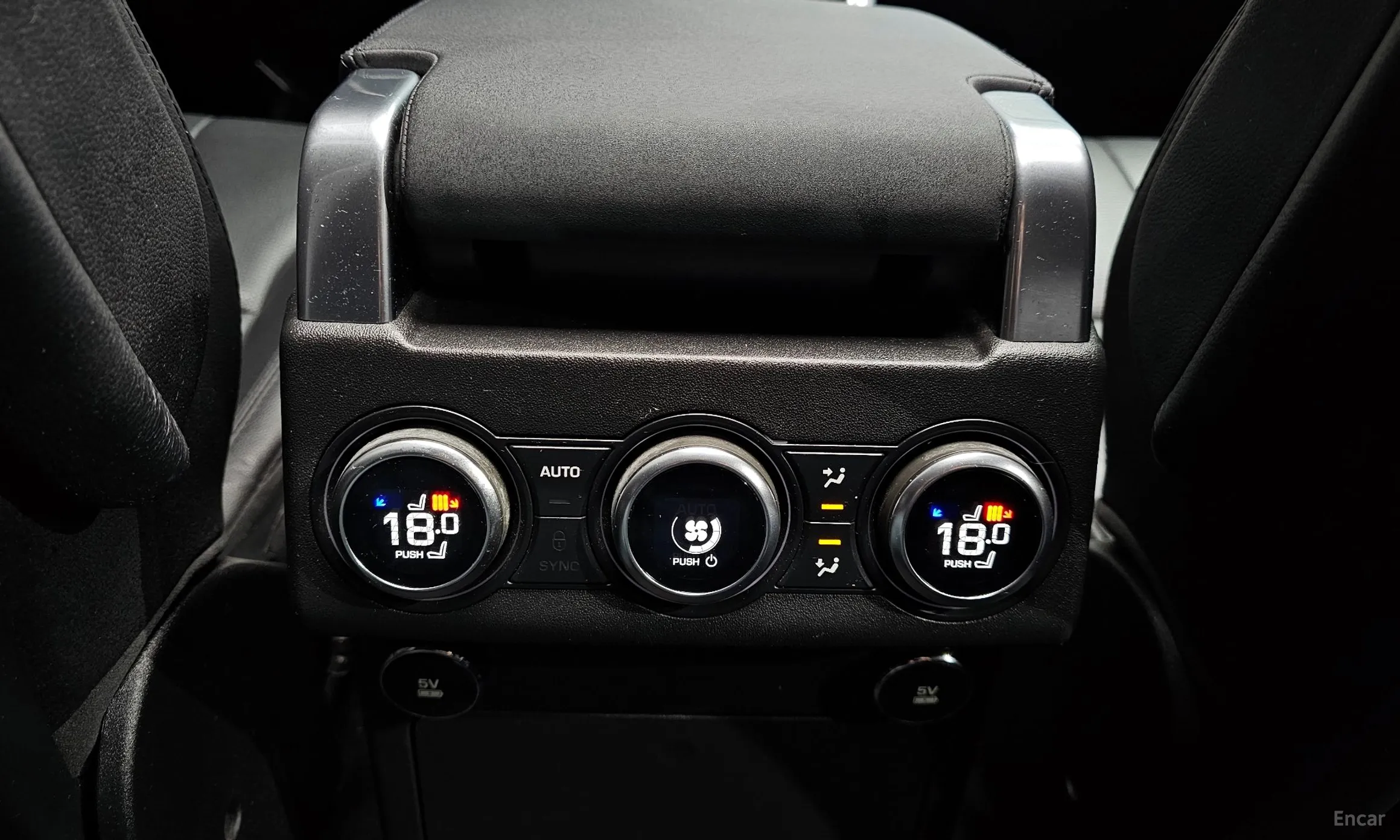 Land Rover Discovery 5 превью 19