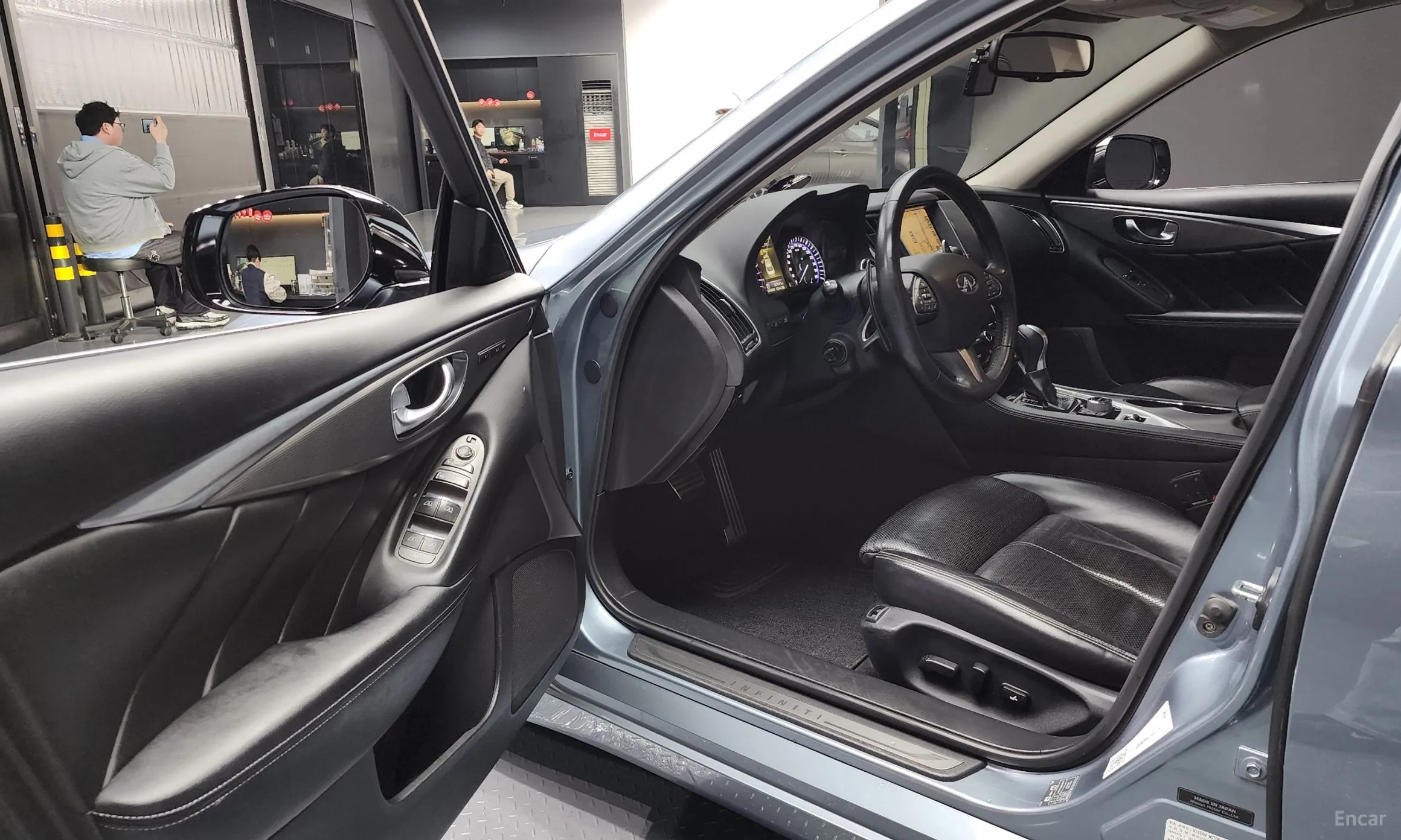 Infiniti Q50 превью 10