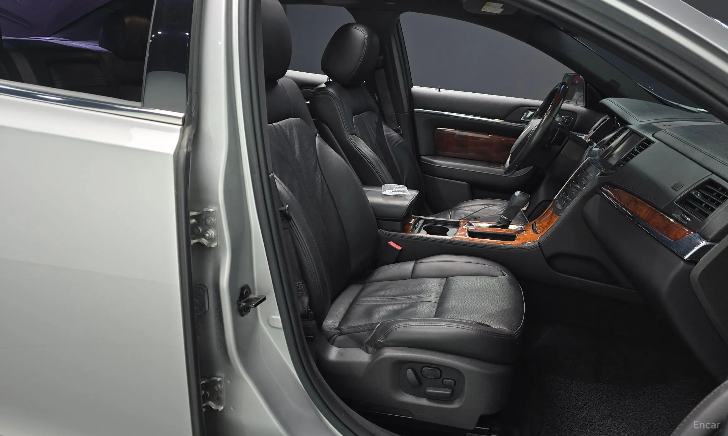 Lincoln New MKS превью 10