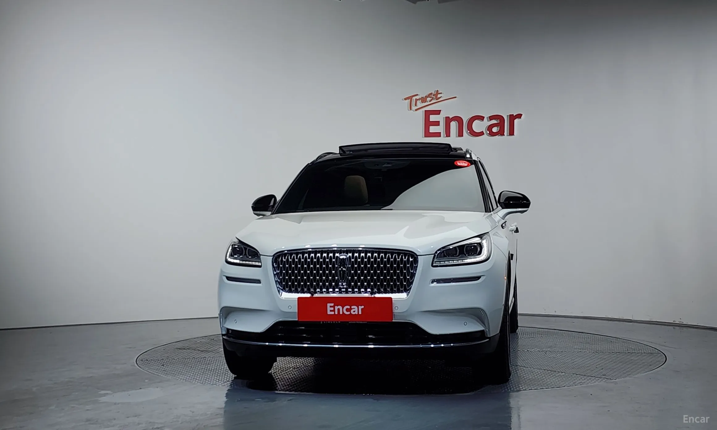 Lincoln Corsair превью 3